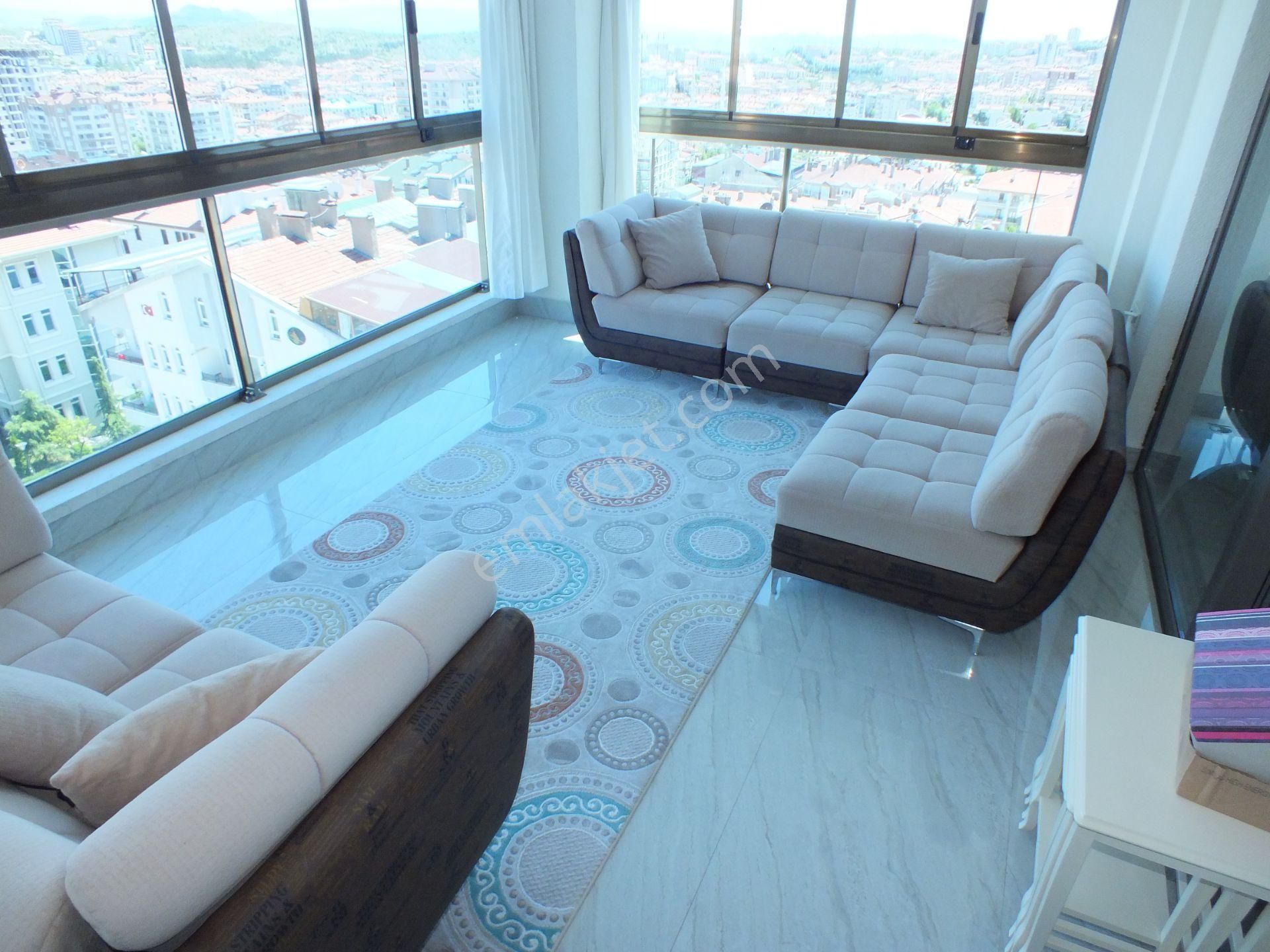 Ufuk Kılıç Emlak'tan Tam Donanımlı Lüx Sitede K.otoparklı 4+1 Daire - Görsel 6