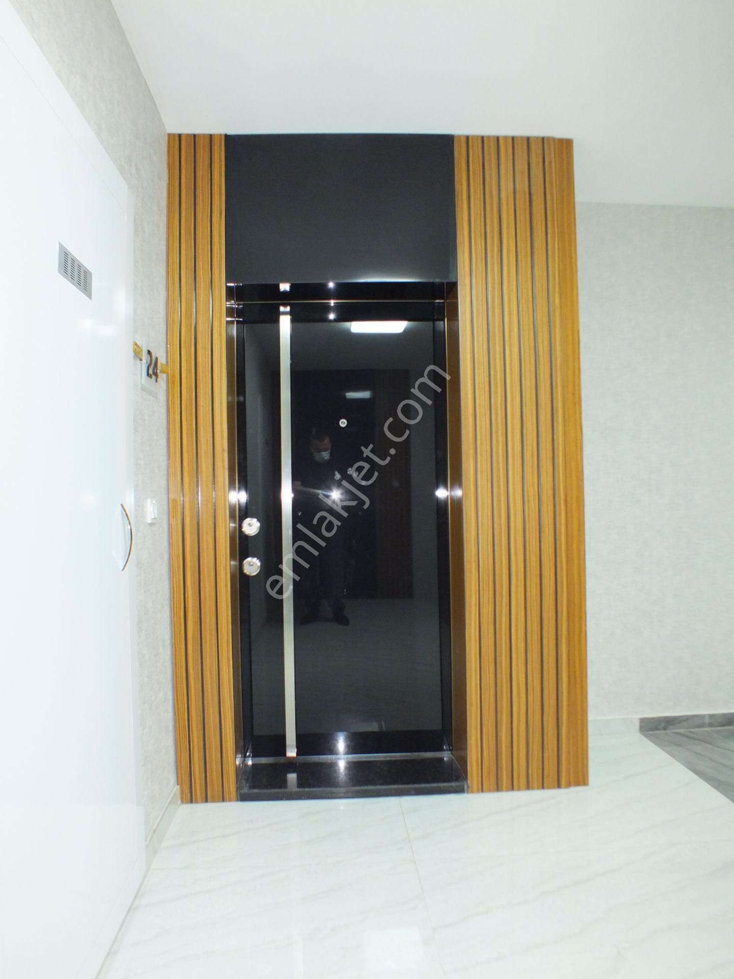 Ufuk Kılıç Emlak'tan Tam Donanımlı Lüx Sitede K.otoparklı 4+1 Daire - Görsel 30