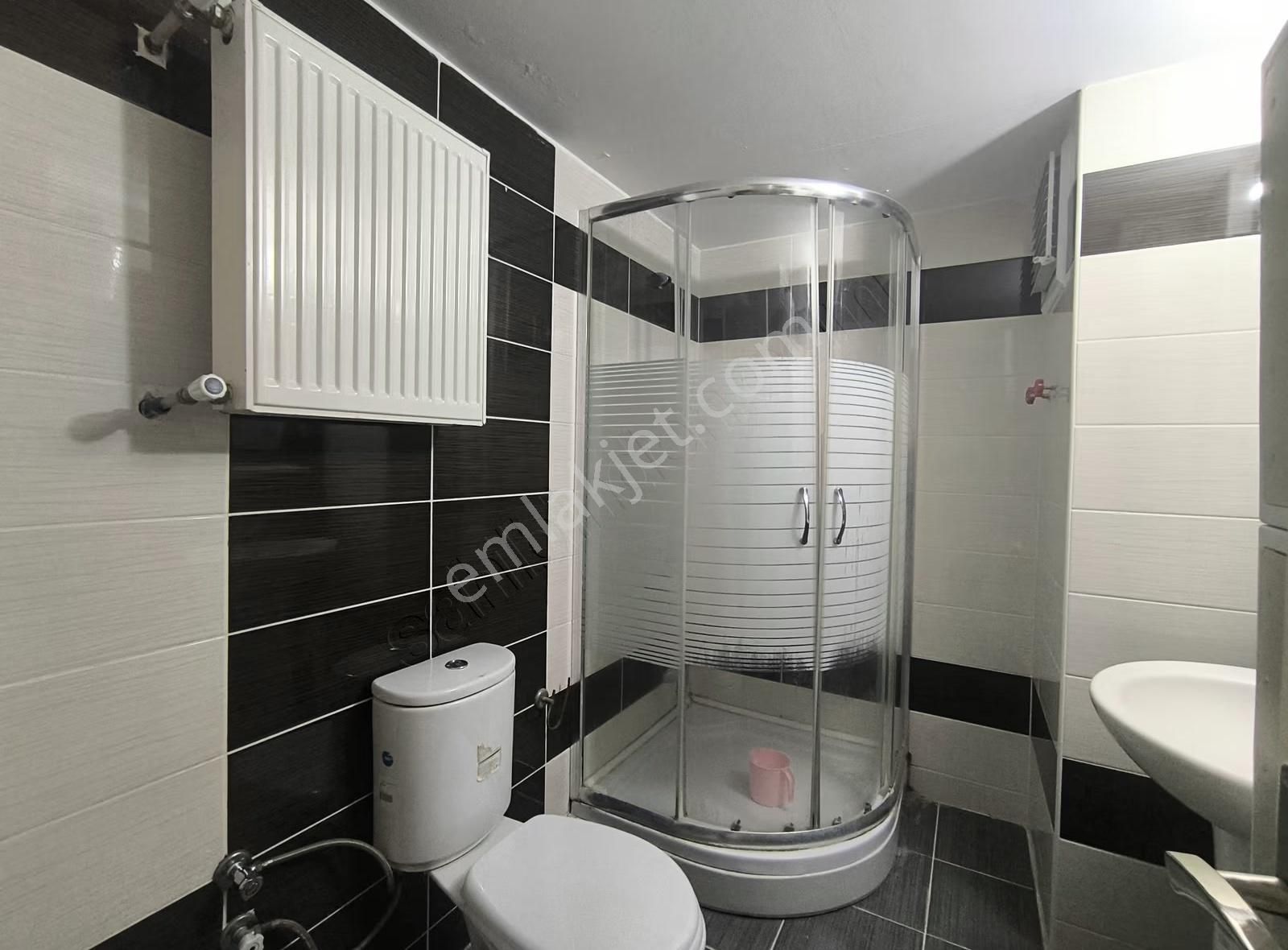 Denizli Karaman Mahallesi Pazar Yeri Yanı 2+1 Arakat Kiralık - Görsel 11