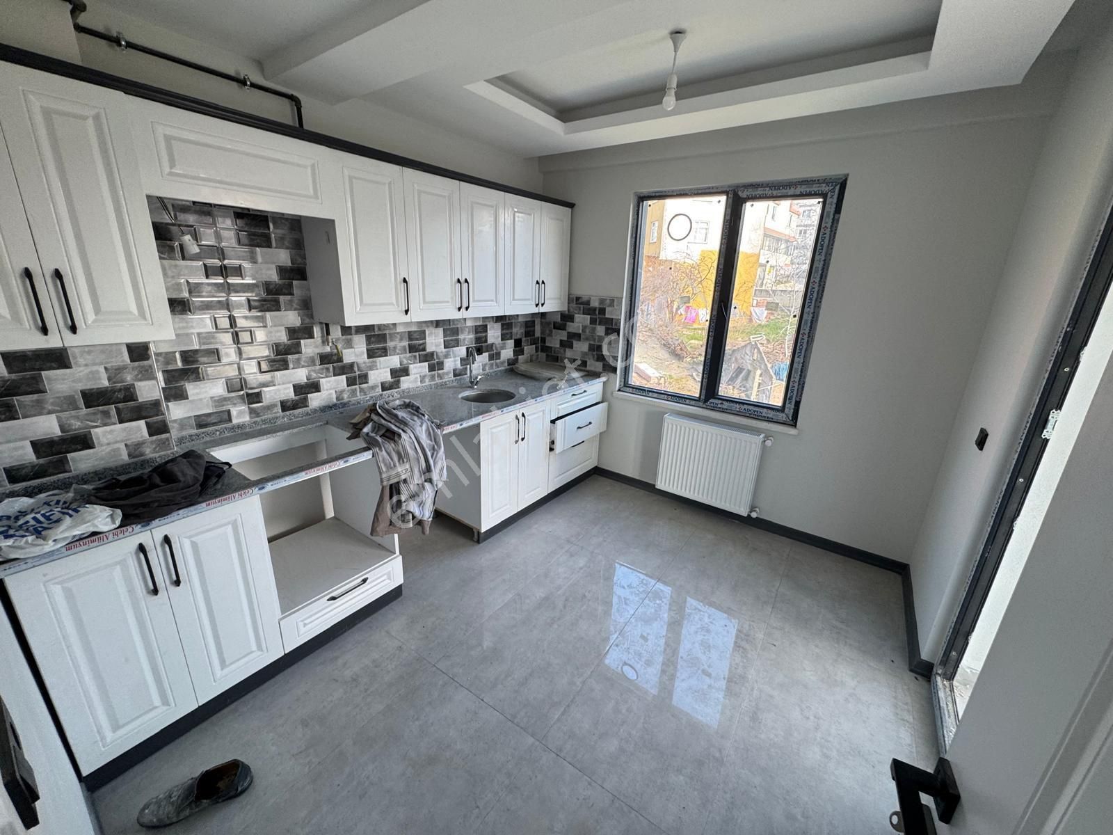 Evim-nur'dan Çatalarmut Mh. 2+1 Ebeveyn Banyolu Sıfır Fırsat Daire