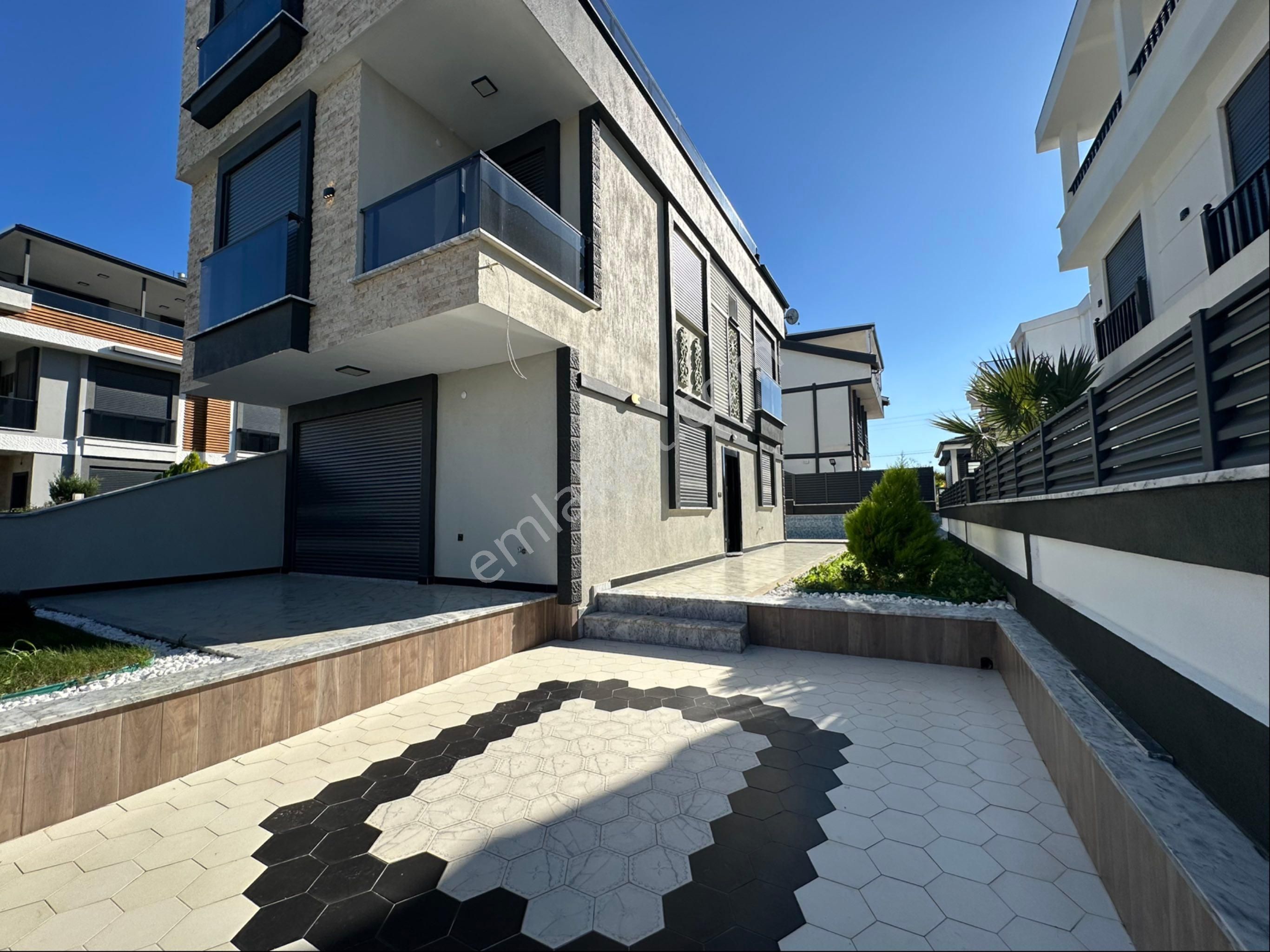 Didim Altınkumda Denize Yakın Müstakil Havuzlu 3+1 Villa - Görsel 35