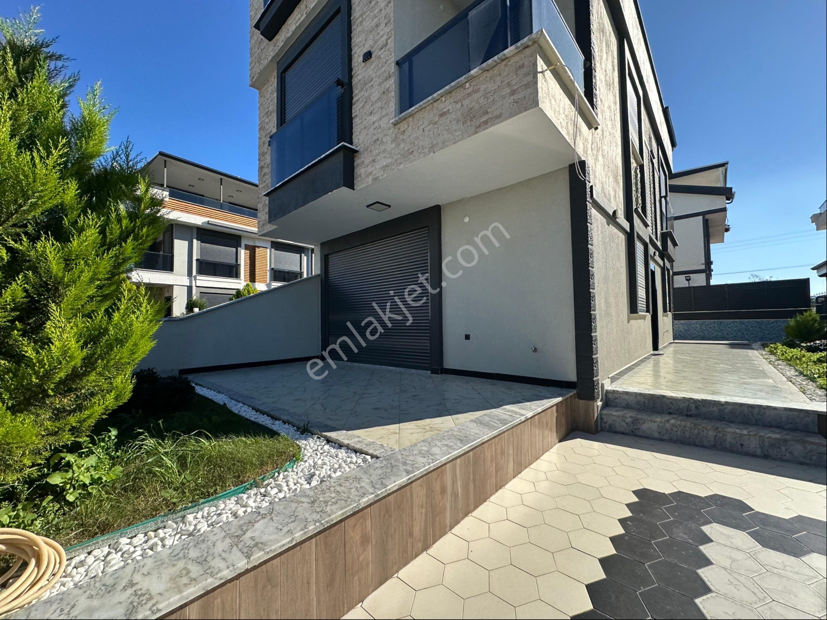 Didim Altınkumda Denize Yakın Müstakil Havuzlu 3+1 Villa - Görsel 2