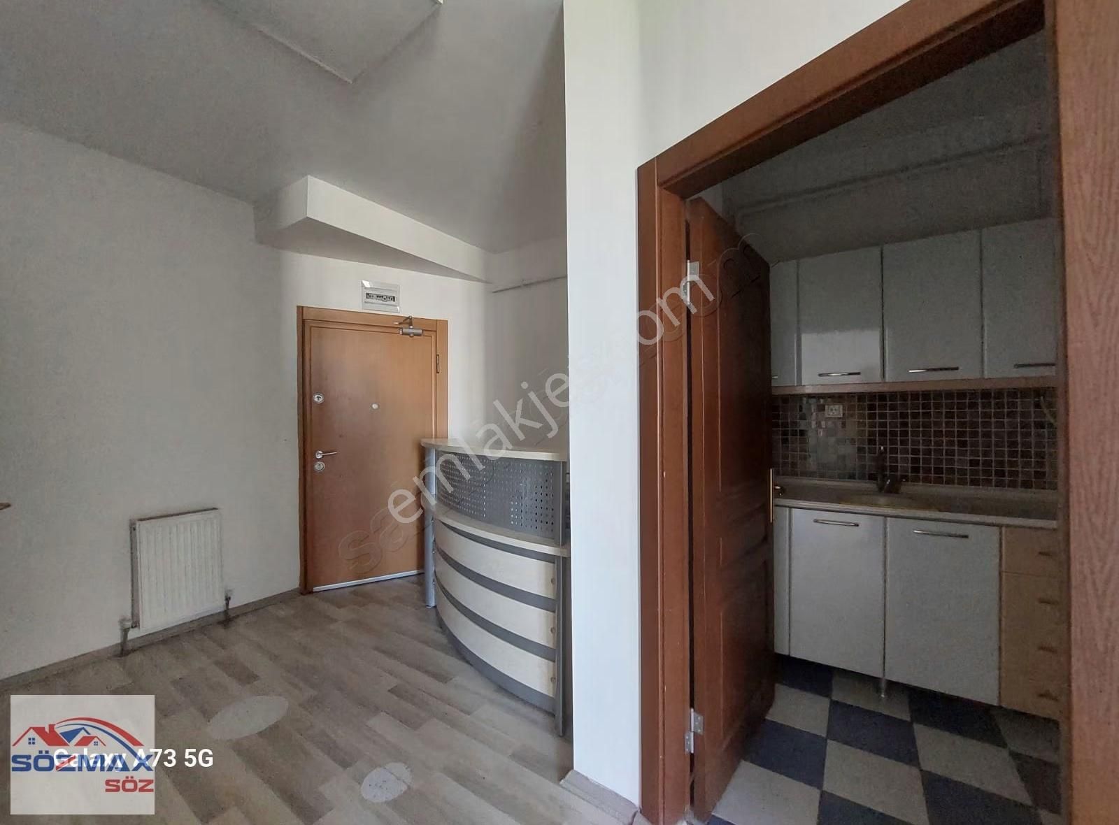 Güllübahçe İş Merkezinde 3 Odalı ,çift Wc Li Asansörlü Ofis - Görsel 2