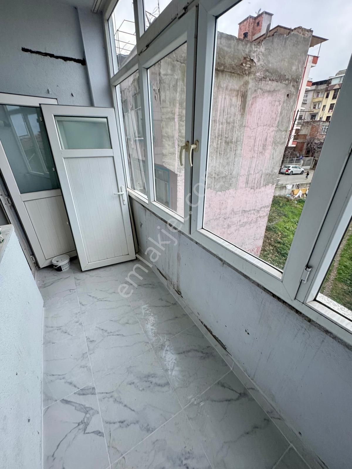 Evim-nur'dan Unkapanı Mh. 2+1 2. Kat Dış Cepheli İçi Yapılı Daire - Görsel 22