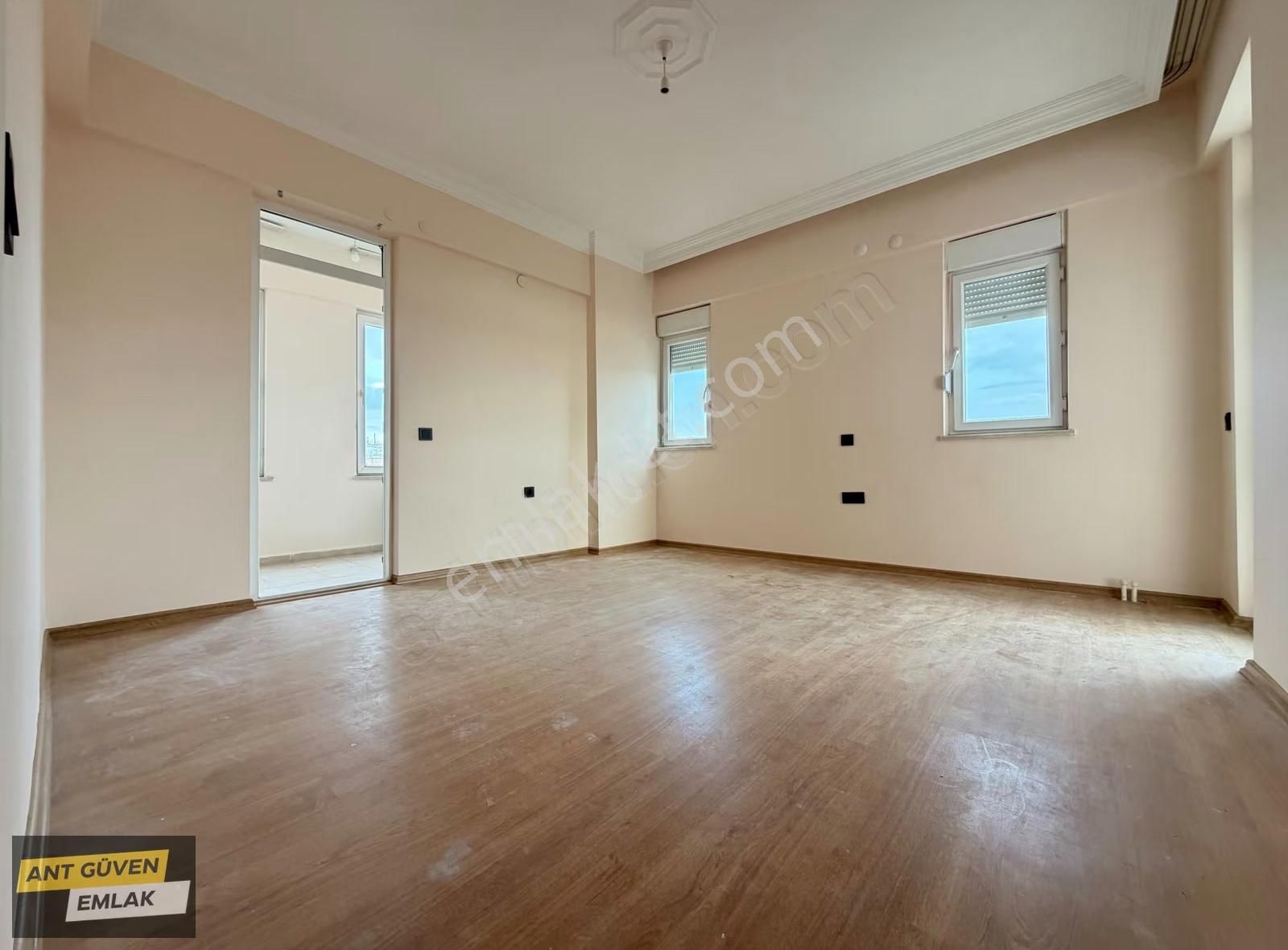 Şehir Manzaralı Site İçinde 3 Balkonlu 3+1 Asansörlü Geniş Daire - Görsel 27