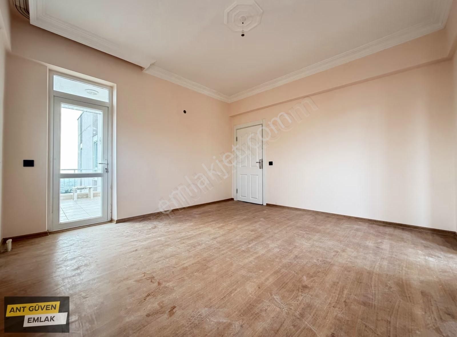 Şehir Manzaralı Site İçinde 3 Balkonlu 3+1 Asansörlü Geniş Daire - Görsel 26