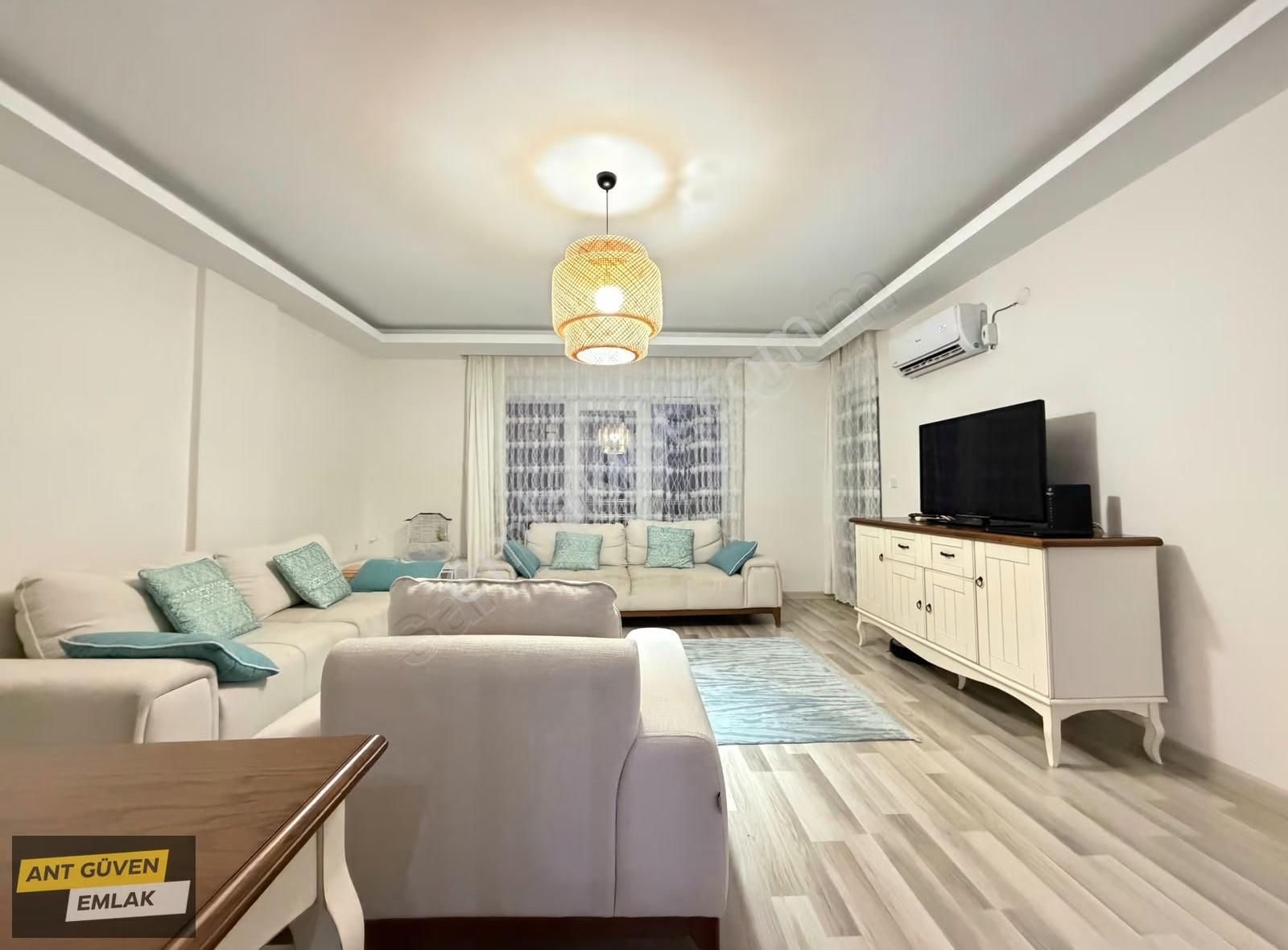 Havuzlu Köşe Binada Ebeveyn Banyolu 3+1 Asansörlü Geniş Arakat - Görsel 28