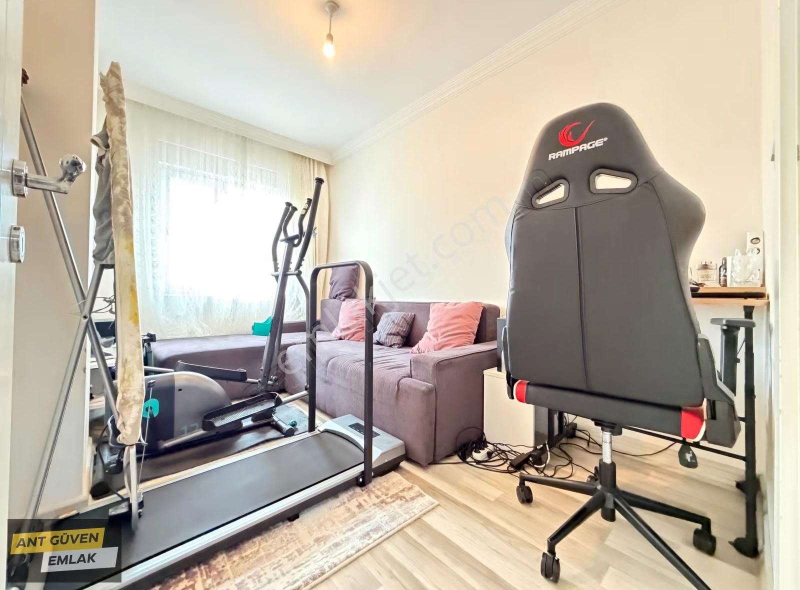 Havuzlu Köşe Binada Ebeveyn Banyolu 3+1 Asansörlü Geniş Arakat - Görsel 34