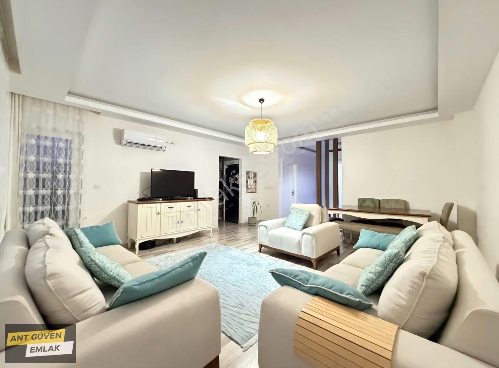 Havuzlu Köşe Binada Ebeveyn Banyolu 3+1 Asansörlü Geniş Arakat - Görsel 6