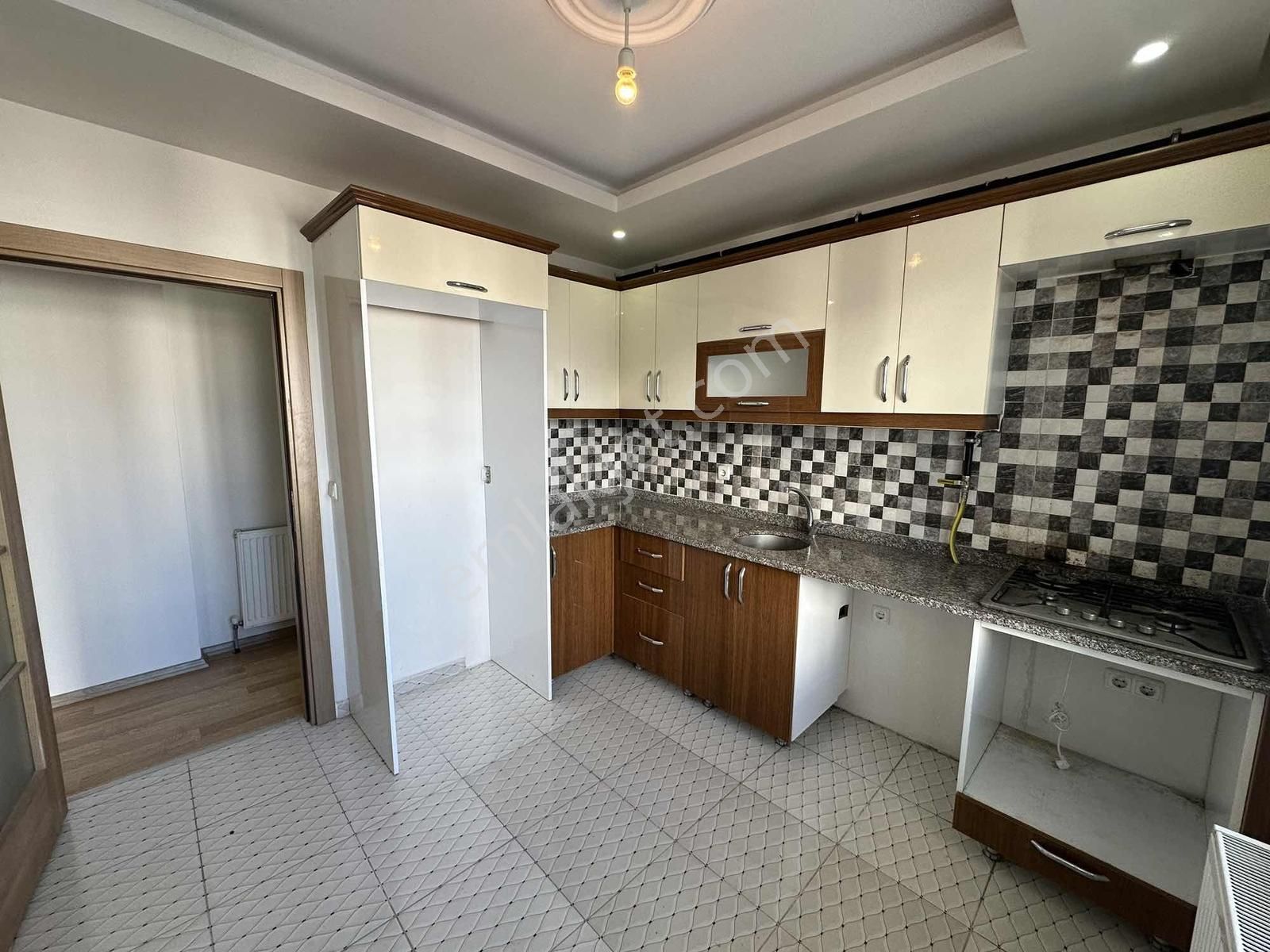 Kızılpınar Mah Satılık Arakat 2+1 - Görsel 11