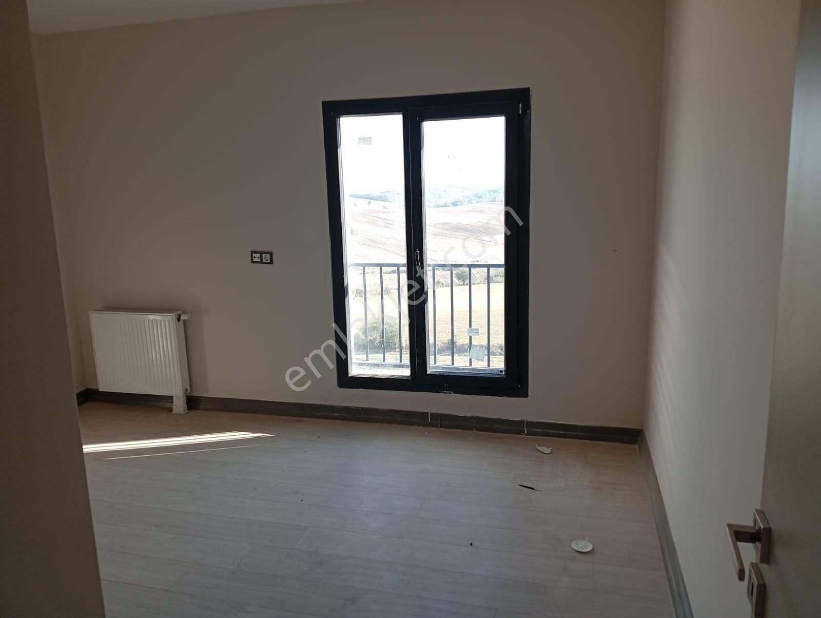 Adana Buruk Tokilerde Sıfır Kullanılmamış 2+1 Güneş Enerjili Kiralık Daire - Görsel 7