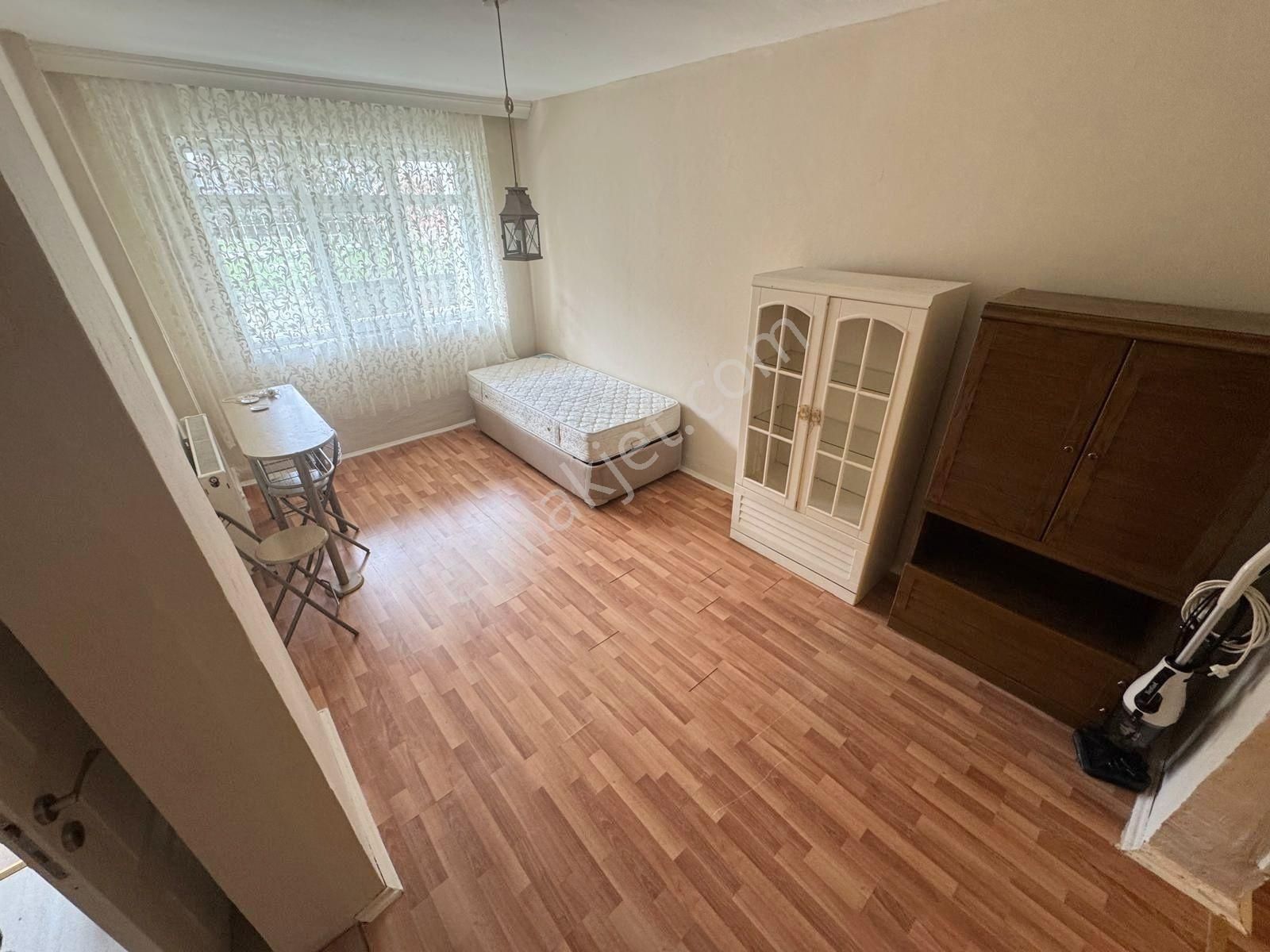 Etlik'de 3+1 125m2 Kilerli Park Manzaralı Bağımsız Bahçe Katı Fırsat Daire - Görsel 14