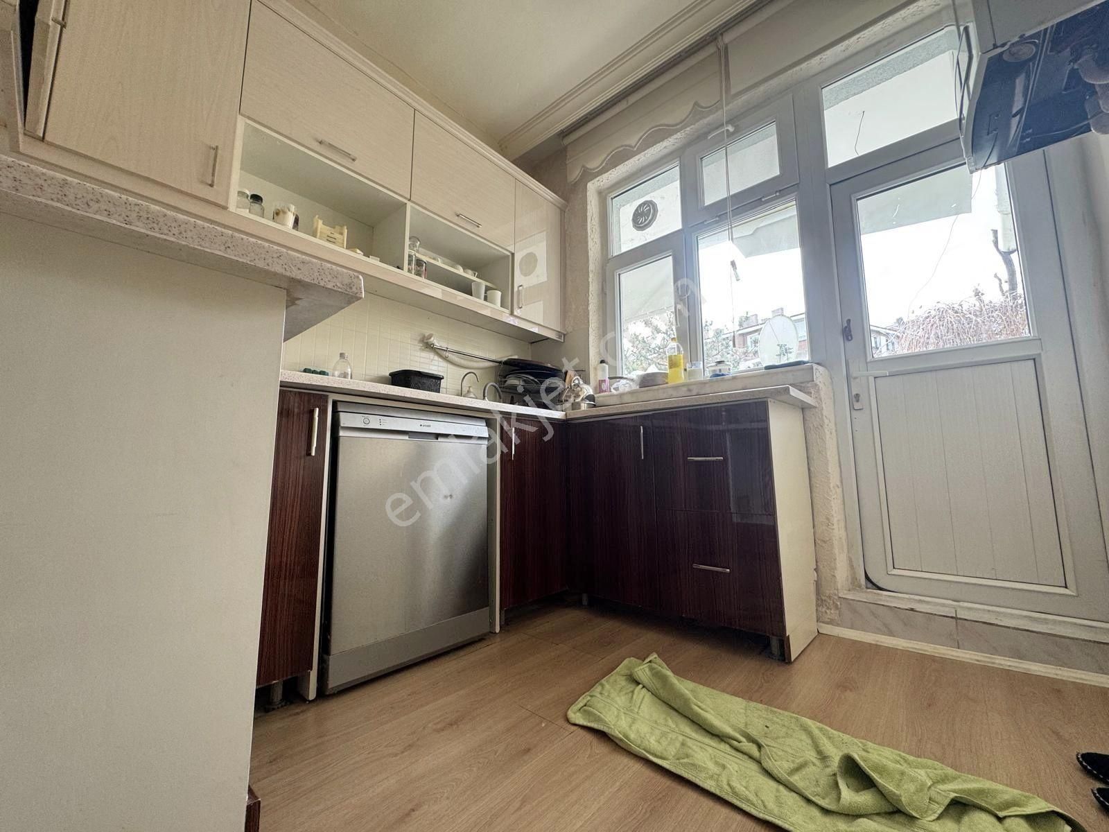 Etlik'de 3+1 125m2 Kilerli Park Manzaralı Bağımsız Bahçe Katı Fırsat Daire - Görsel 4