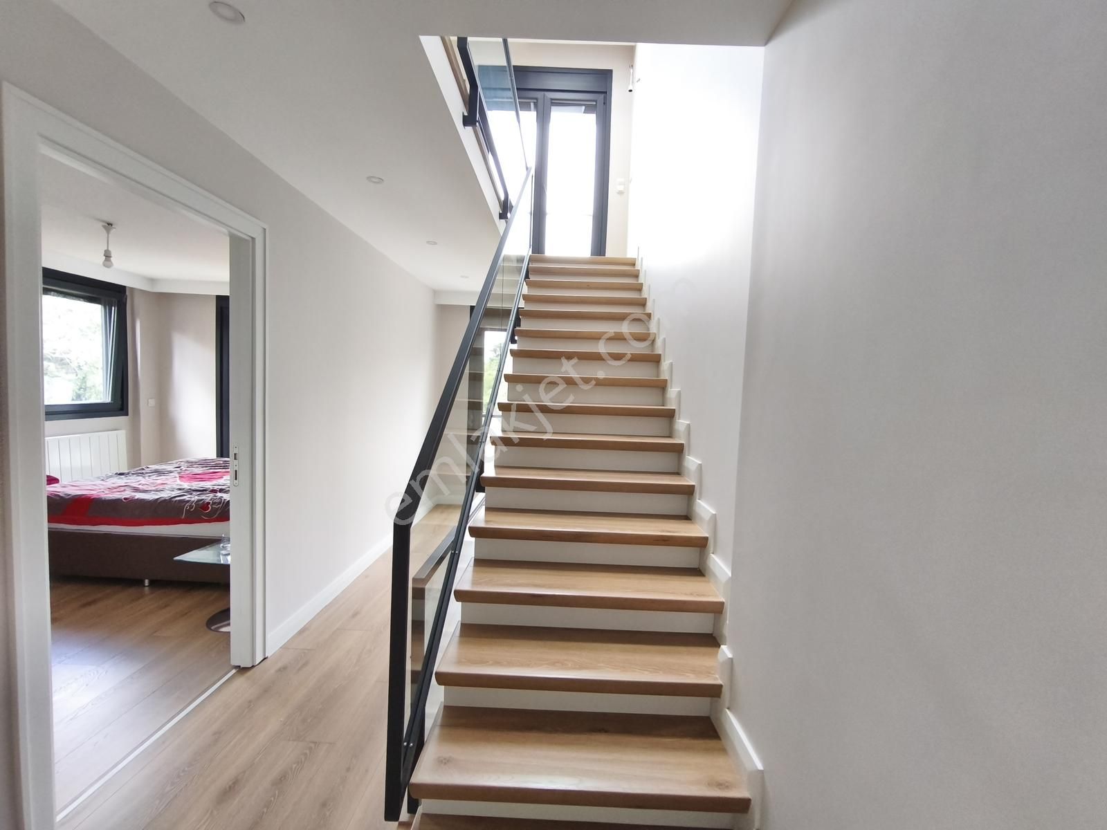 Üsküdar Çengelköy De Boğaz Manzaralı Tripleks Villa - Görsel 32