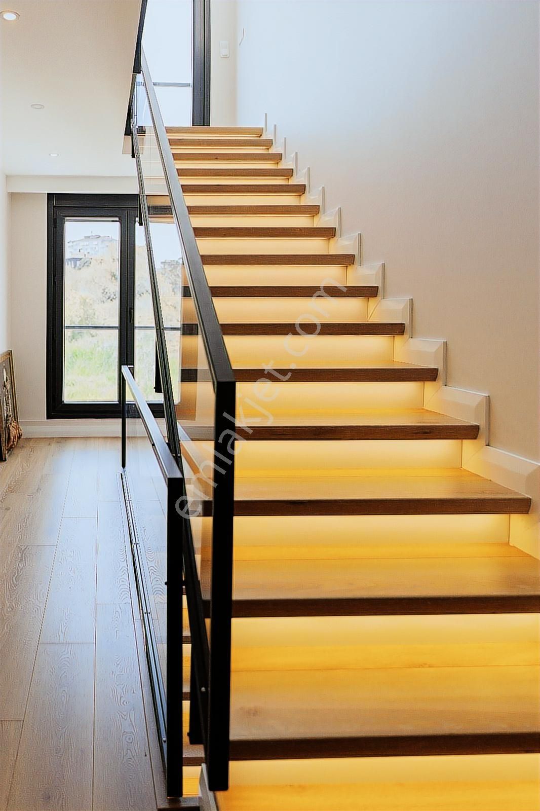 Üsküdar Çengelköy De Boğaz Manzaralı Tripleks Villa - Görsel 31