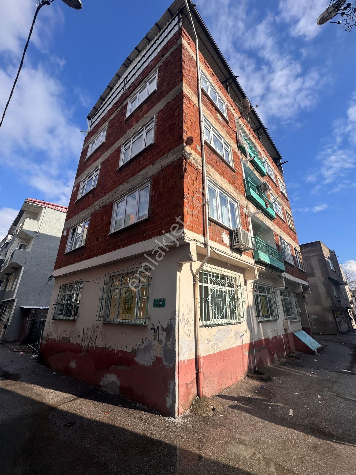 Çınarönü Mahallesinde Yenilenmiş Kiralık Daire