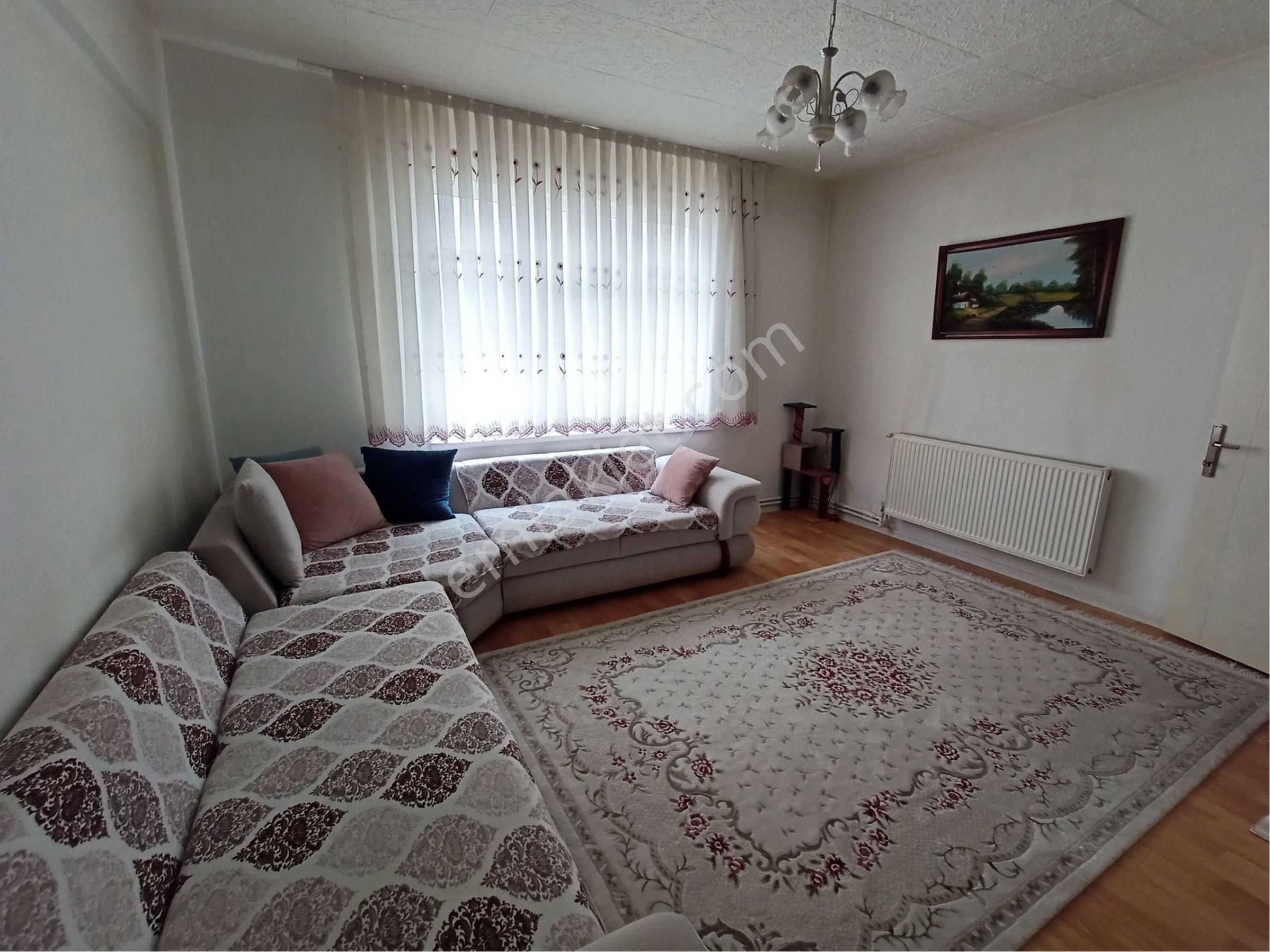 Furkan Emlaktan Yenidoğan Mh. 2+1 5.kat 100m2 Çift Balkonlu Fırsat Daire