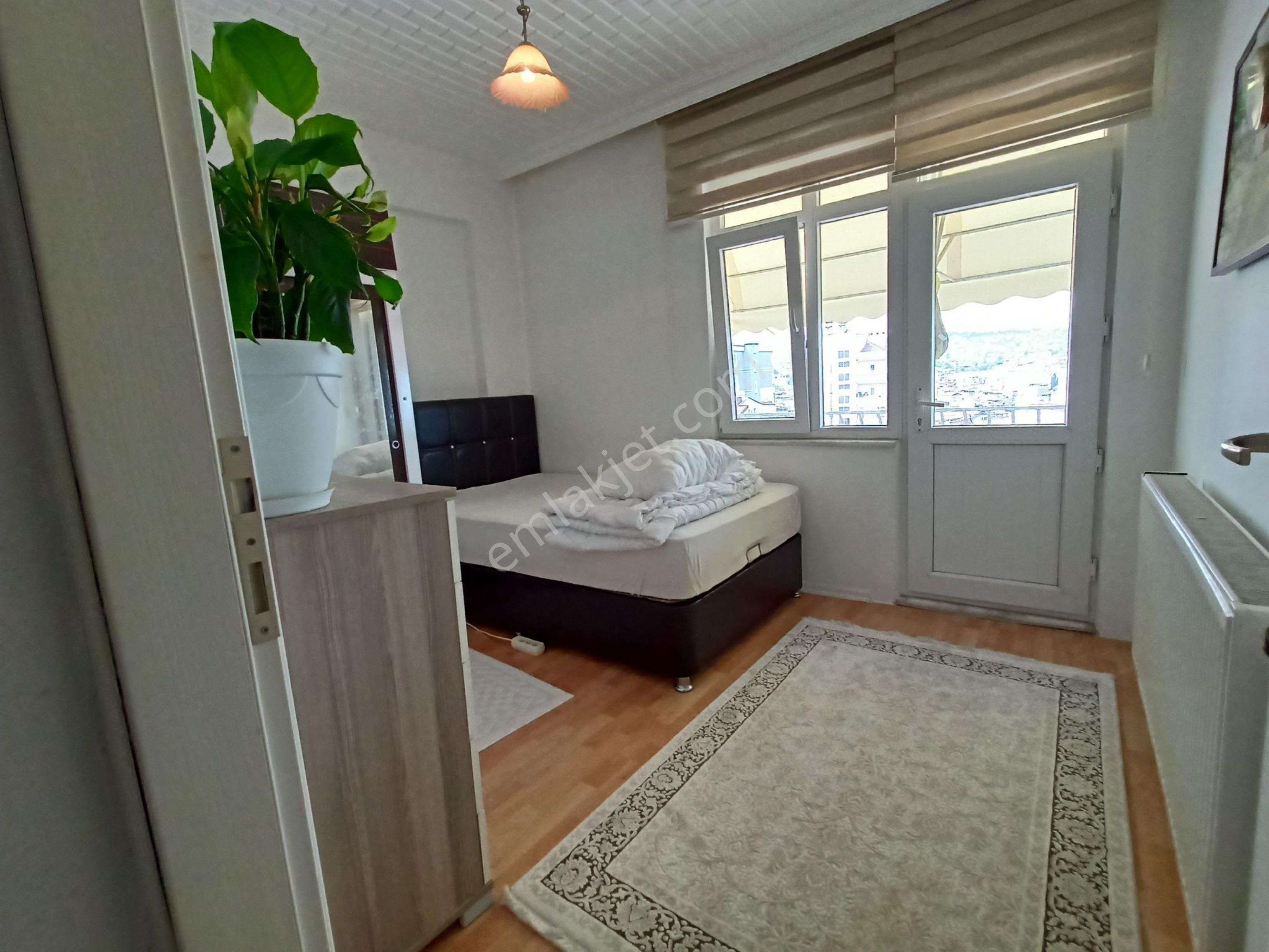 Furkan Emlaktan Yenidoğan Mh. 2+1 5.kat 100m2 Çift Balkonlu Fırsat Daire - Görsel 10