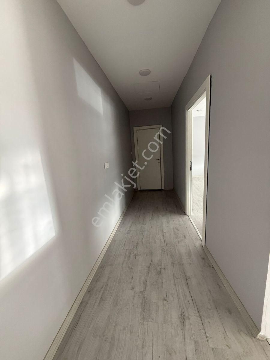 Ayzen Emlak'dan Kiralık Protokol Yoluna Cephe Dükkan - Görsel 9
