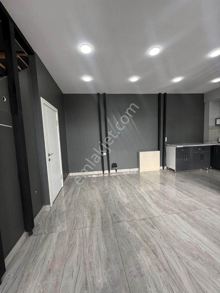 Ayzen Emlak'dan Kiralık Protokol Yoluna Cephe Dükkan - Görsel 23