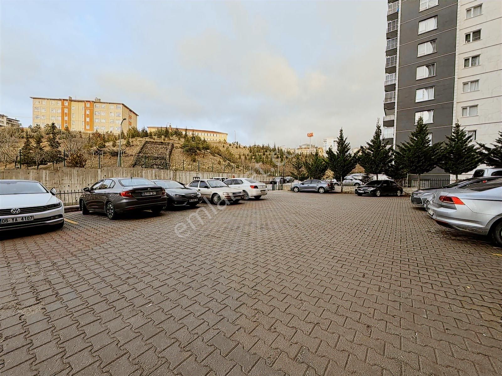 ▃tek Yetkili Site'de Sıfır 9.kat Ankara Manzaralı Çift Banyo!▃ - Görsel 15