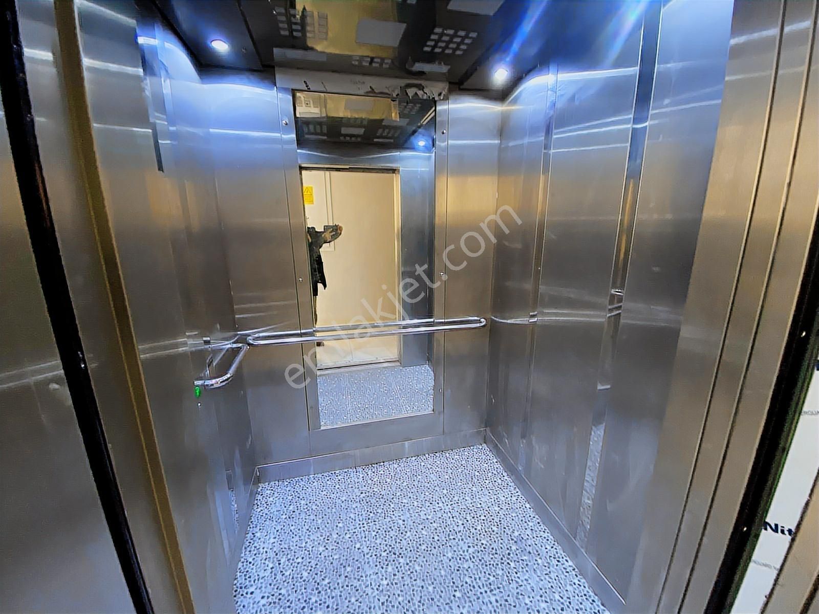 Emlakyap Tan Satılık Borcsuz Daire 3+1 165 M2 Dolu Hisse - Görsel 16