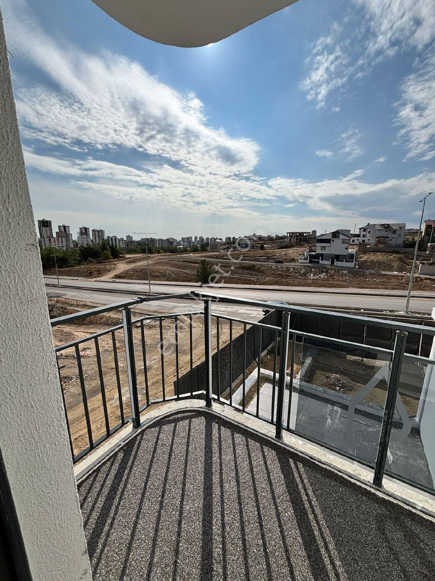 Çınarlıda Bulvar Üzeri 1+1 Ultra Lüks Satılık Daireler - Görsel 21