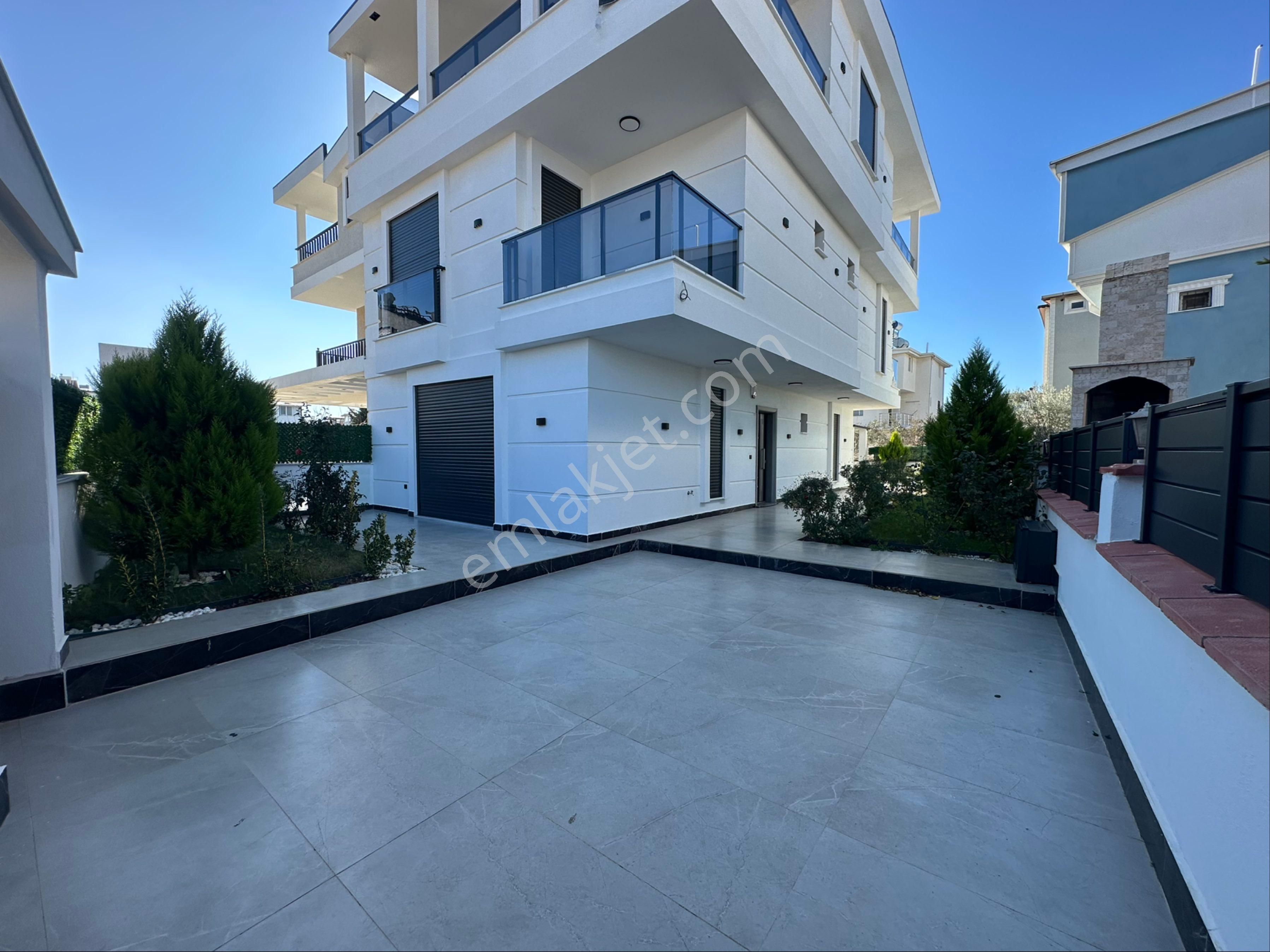 Didim Altınkum Satılık 5+1 Akıllı Sistem Havuzlu Villa - Görsel 2