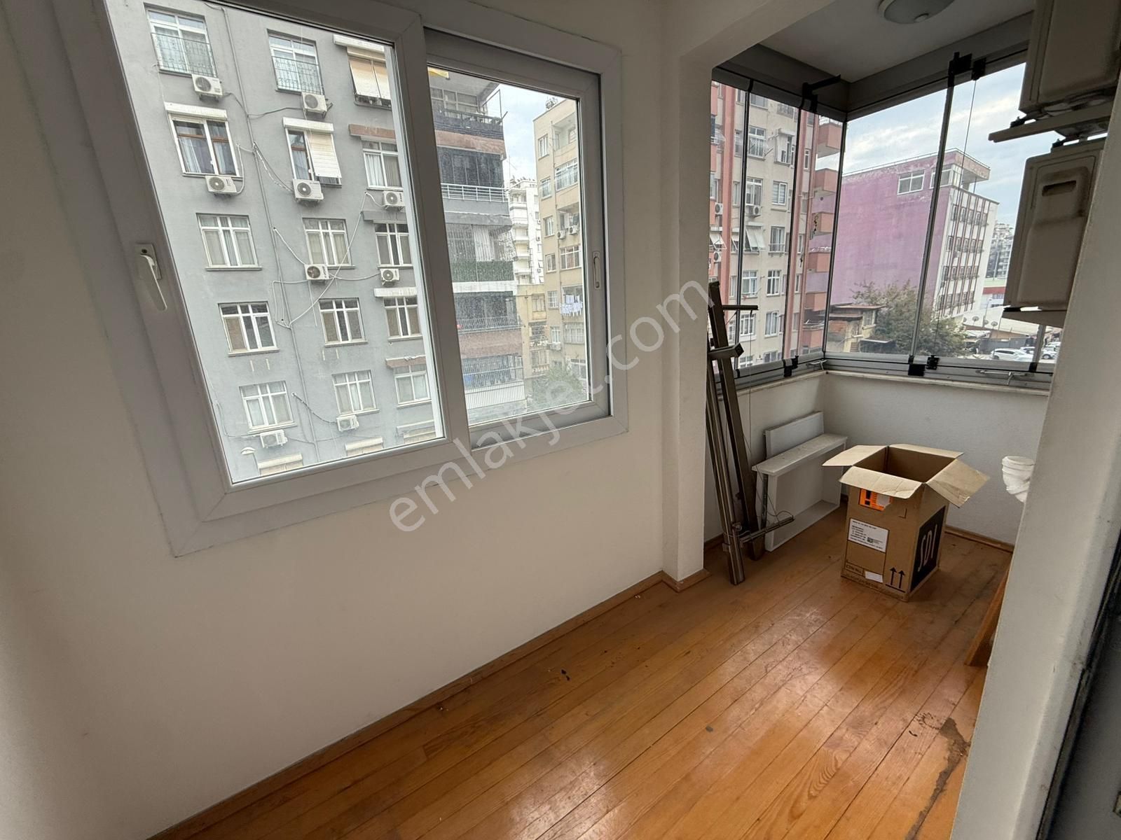 Ziyapaşa'da/blv Üzeri/5 Yaş/3+1/k.mutfak/ç.banyo/g.odalı/kombili - Görsel 10