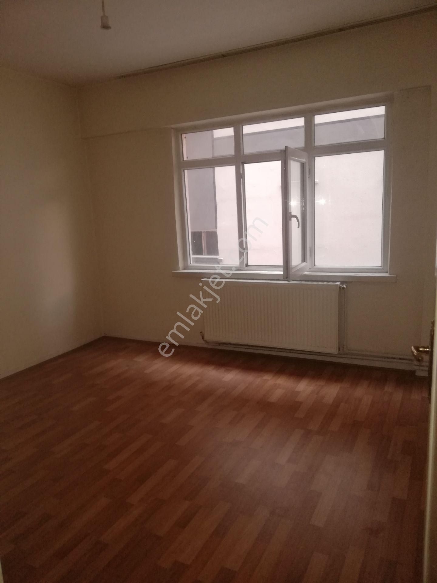 Demet'te Konaklı'dan 3+1 Ön Cp.3.katta Kombili Asansörlü Mantolamalı Hst.metro Ykn.güneşli - Görsel 3