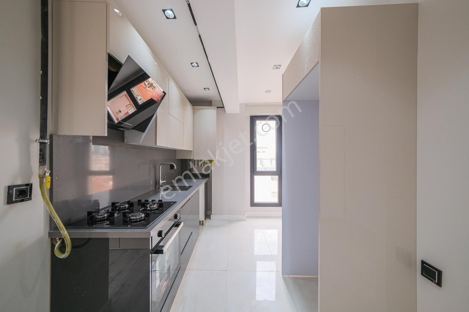 Dikilitaş'ta Fırsat Tapu Masrafsız Dubleks Daire - Görsel 7