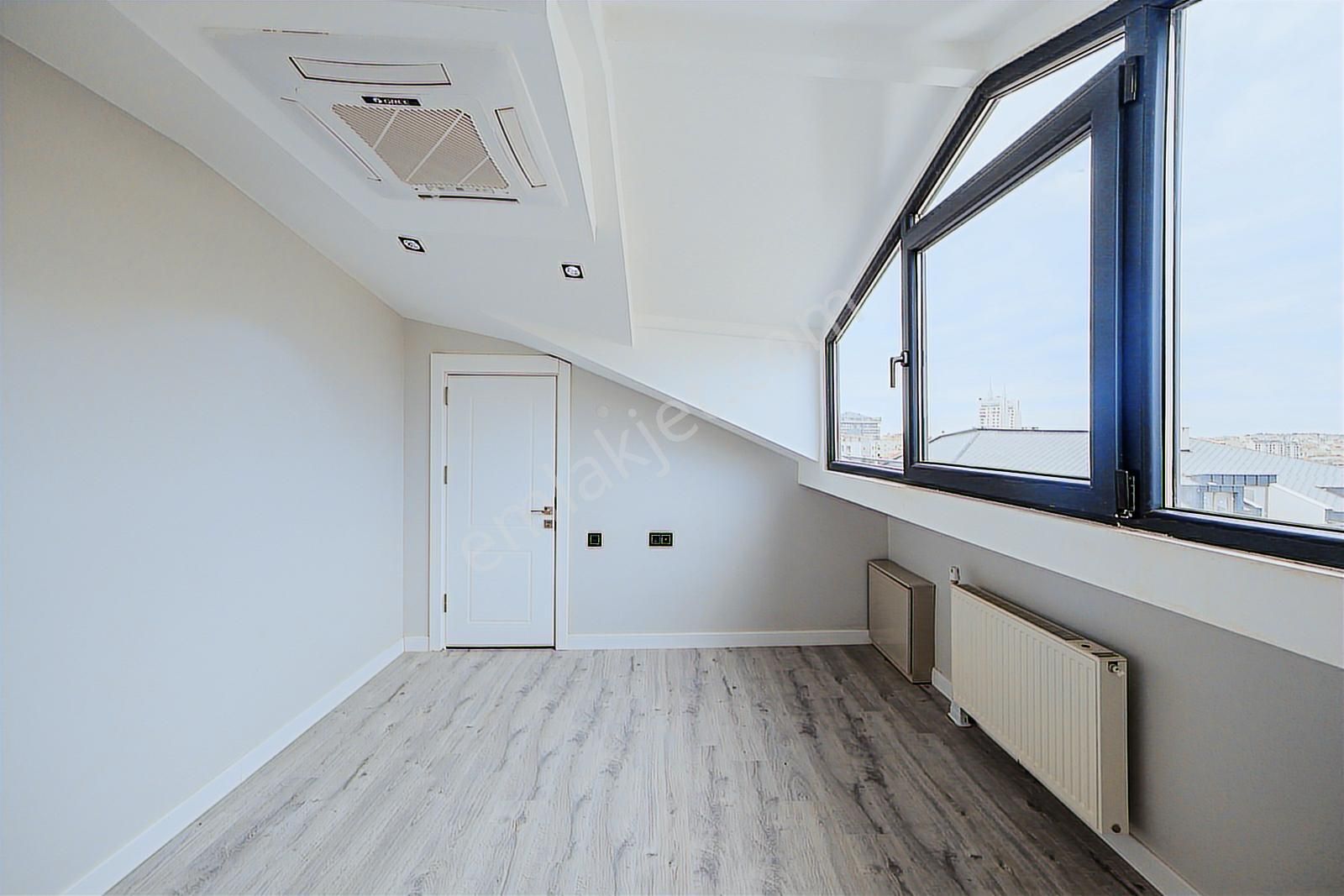 Dikilitaş'ta Fırsat Tapu Masrafsız Dubleks Daire - Görsel 3