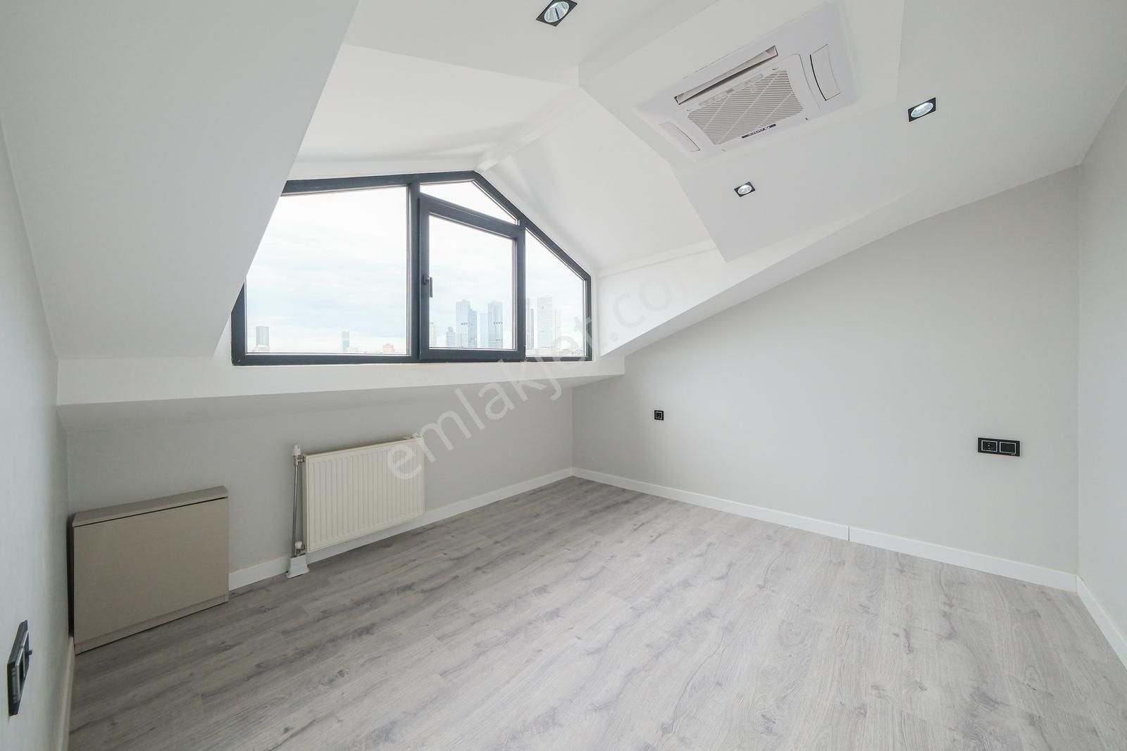 Dikilitaş'ta Fırsat Tapu Masrafsız Dubleks Daire - Görsel 10