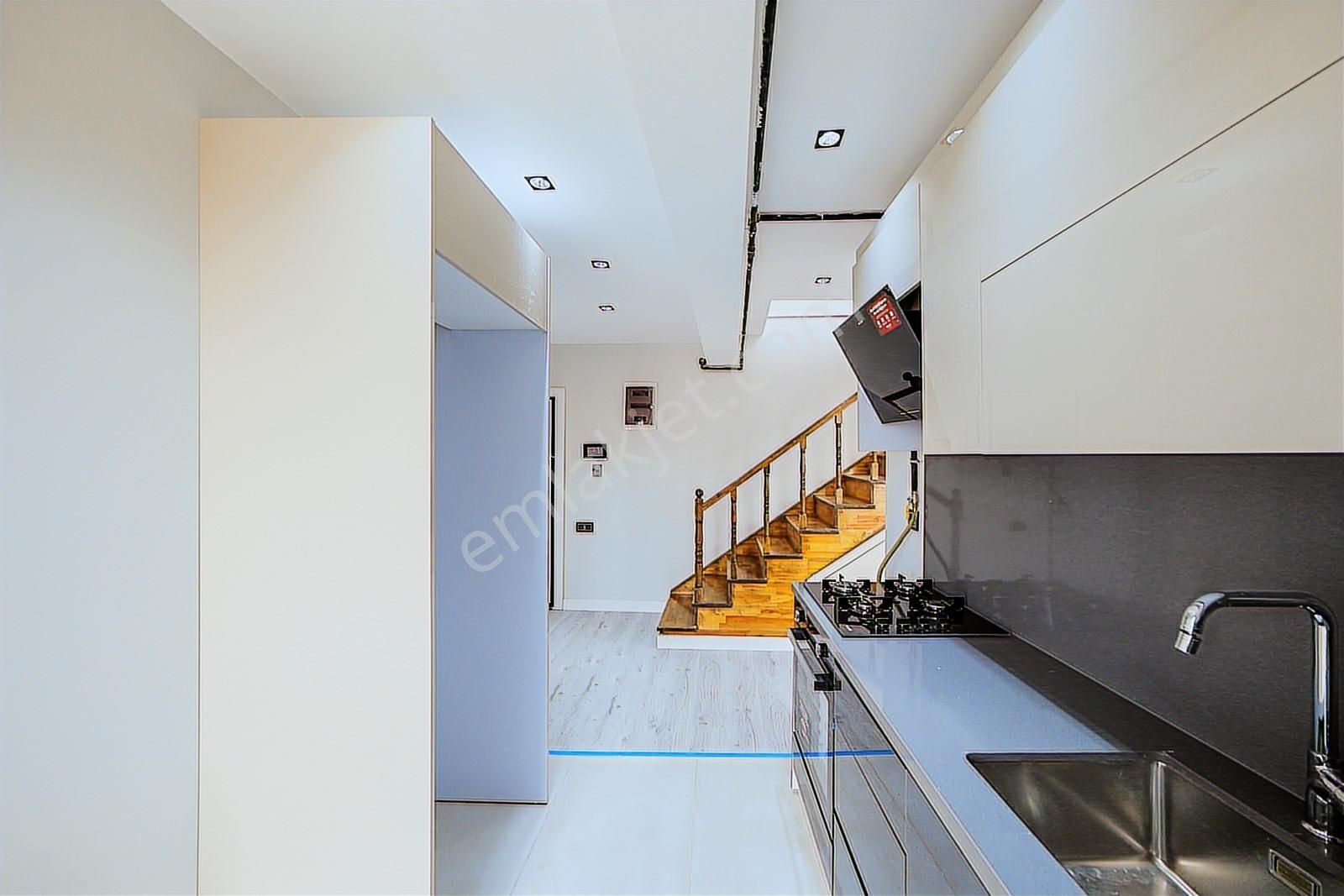 Dikilitaş'ta Fırsat Tapu Masrafsız Dubleks Daire - Görsel 8