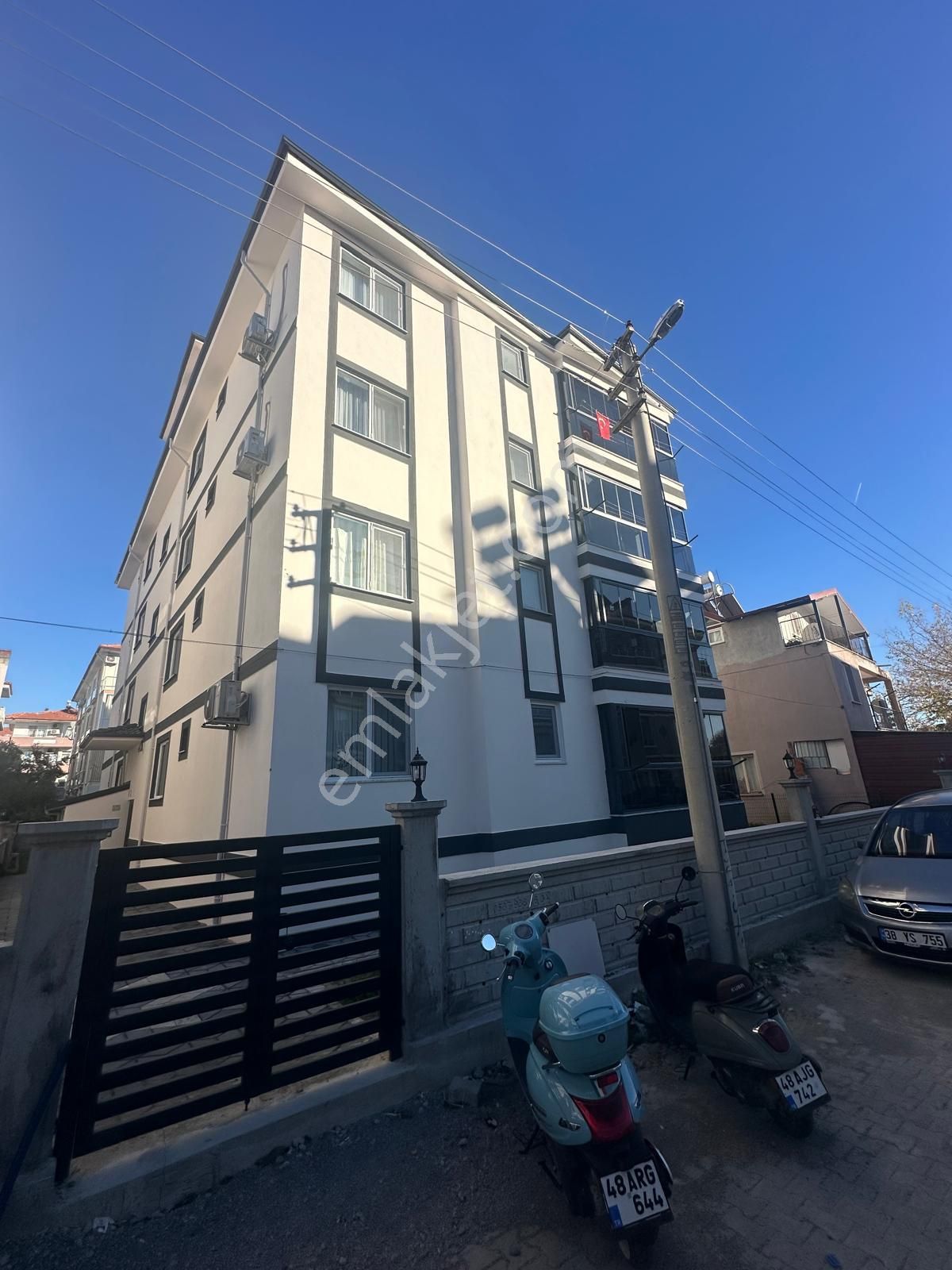 Muğla Dalaman Karaçalı Mahallesi 2+1 Giriş Kat, Asansörlü, Ebeveyn Banyolu Daire - Görsel 24