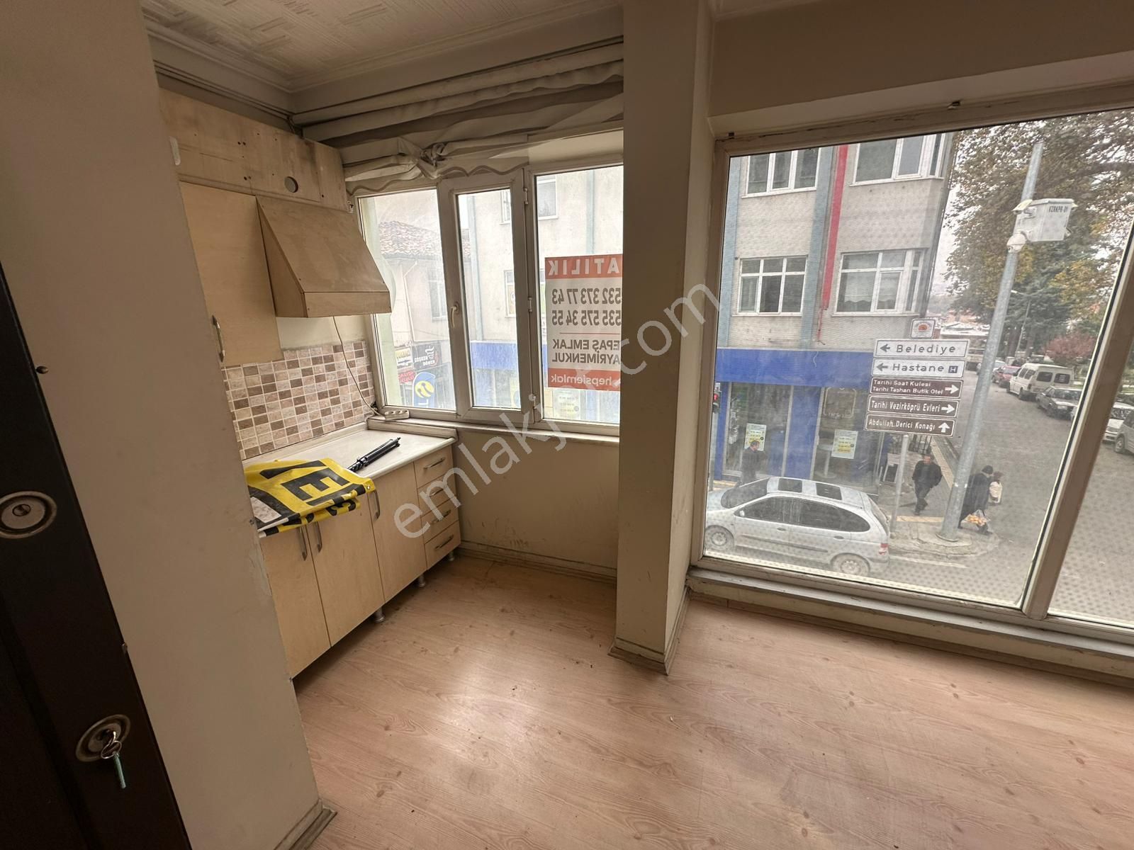 Vepaş'tan Tarihi Çınar Ağacı Karşısı Satılık 1+1 Büro & Ofis - Görsel 3