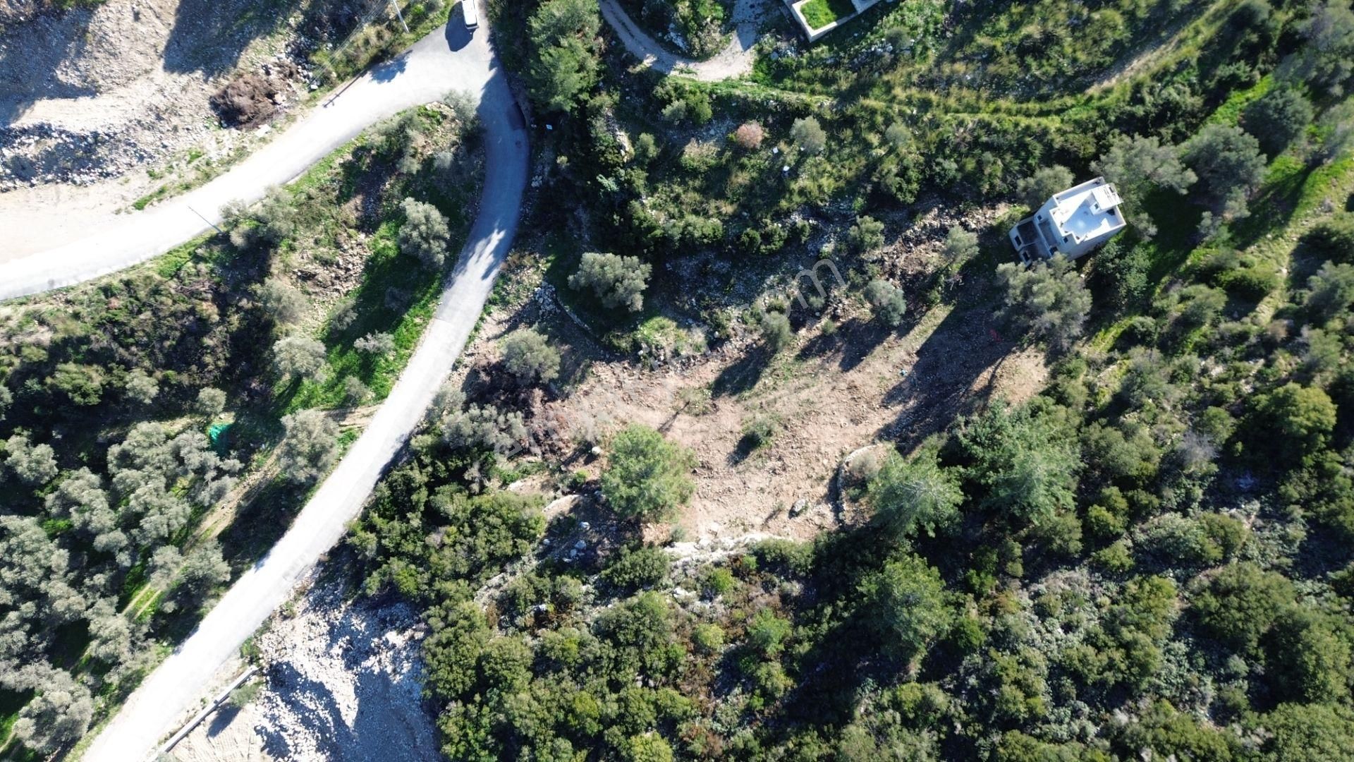 Karaburun İnecik'te İçerisinde 4+1 Müstakil Villa Bulunan Arazi - Görsel 21