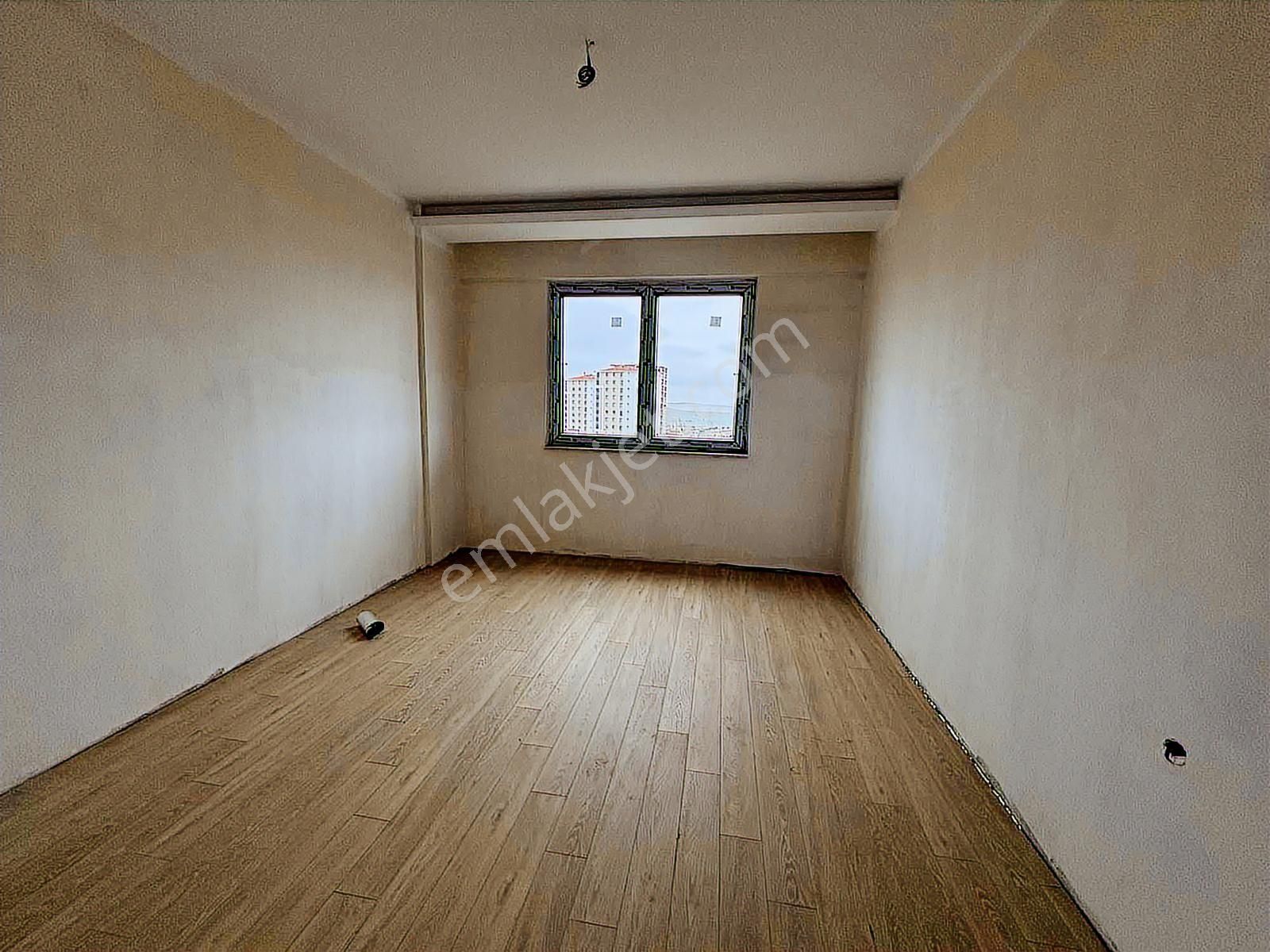 Şehitlik Site İçersinde Kapalı Otoparklı 2+1 Satılık Daire - Görsel 8