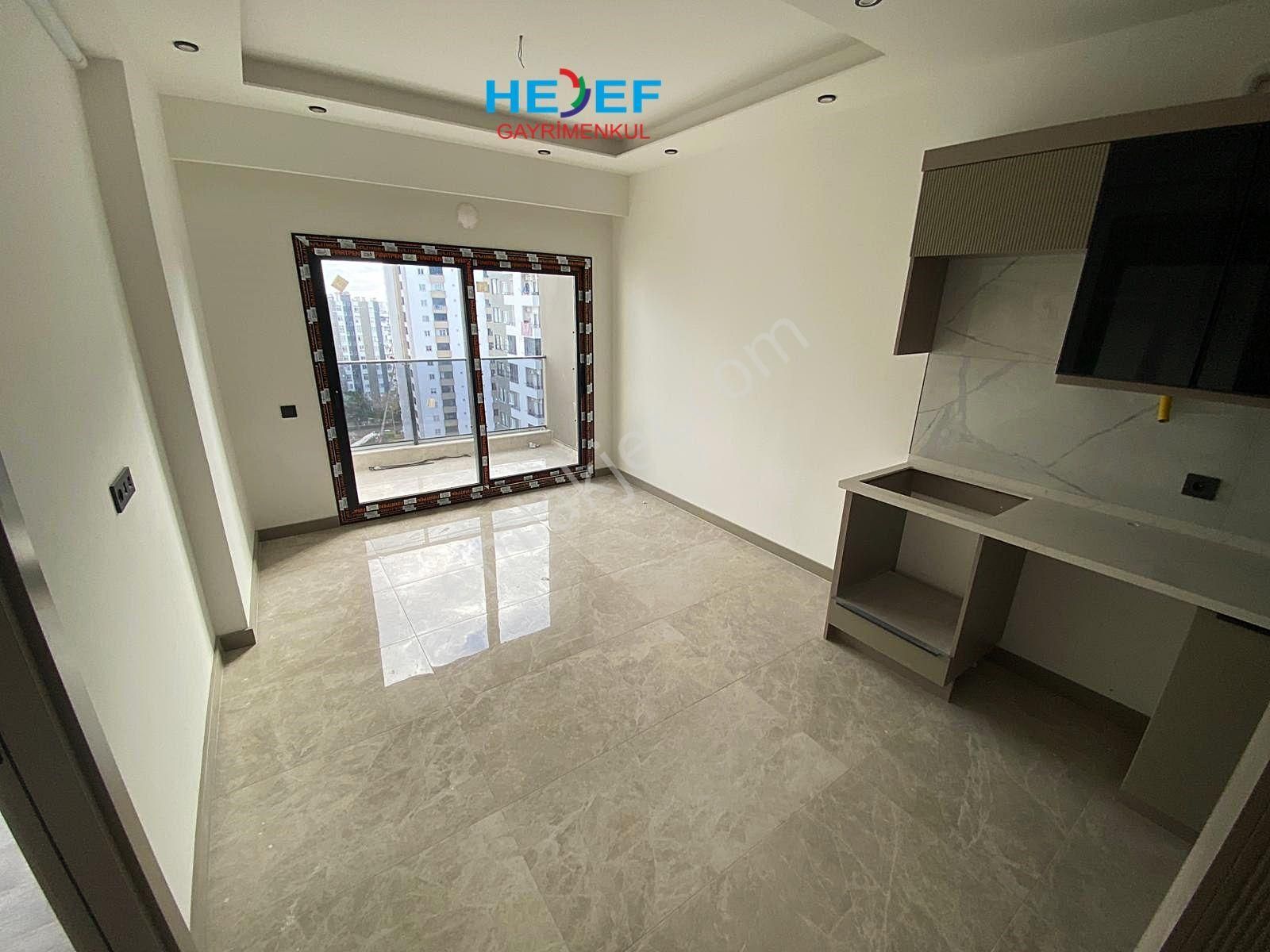 Hedef'ten Yaşardoğu Cad. Üzeri Deniz Manzaralı Kombili 1+1 - Görsel 2