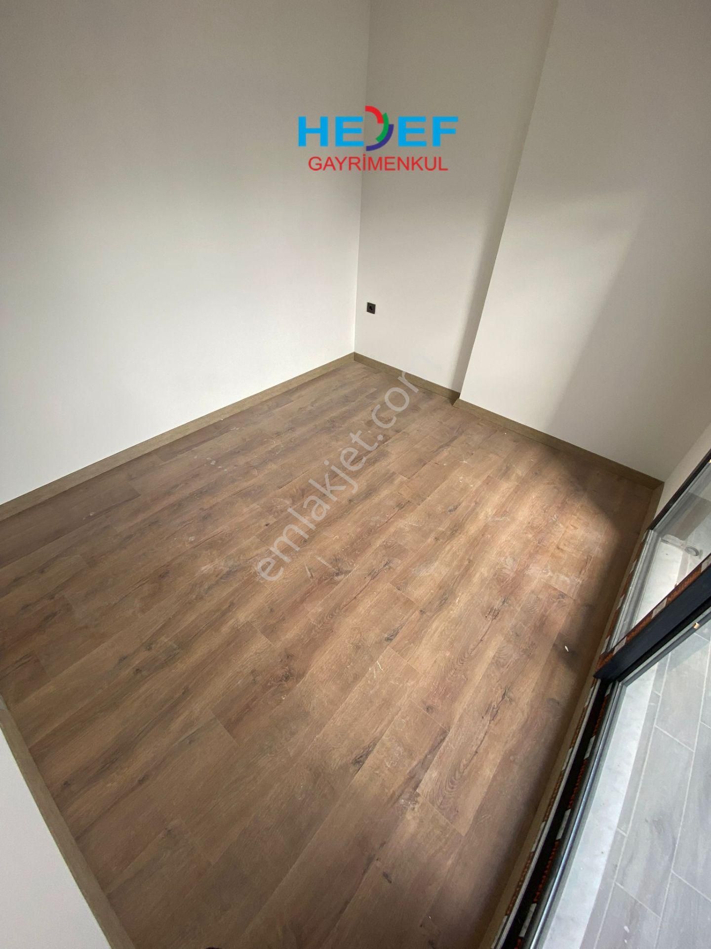 Hedef'ten Yaşardoğu Cad. Üzeri Deniz Manzaralı Kombili 1+1 - Görsel 11