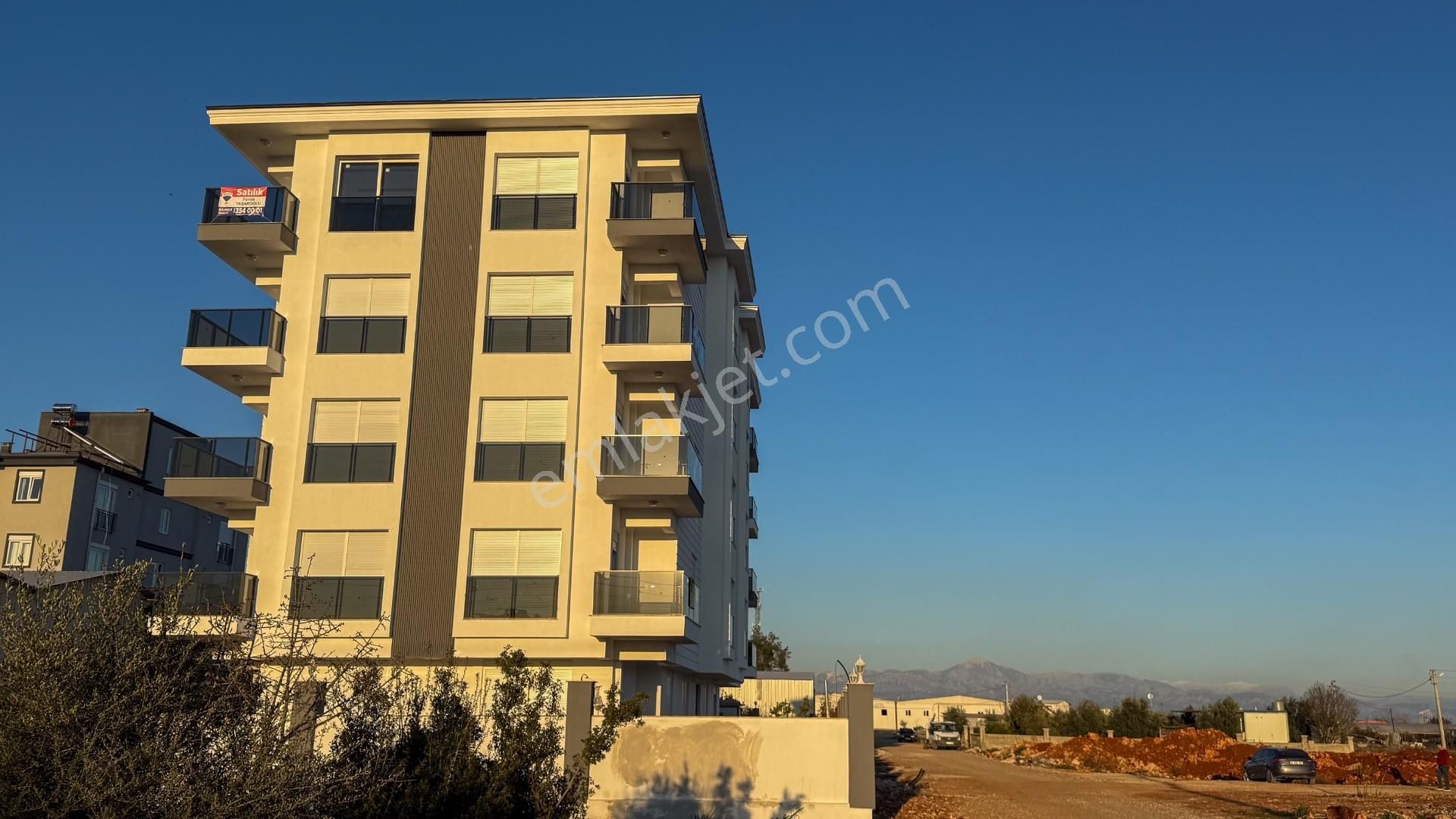 Kepez Varsakta Havuzlu Sitede | Yeni 2+1 | Yatırımlık