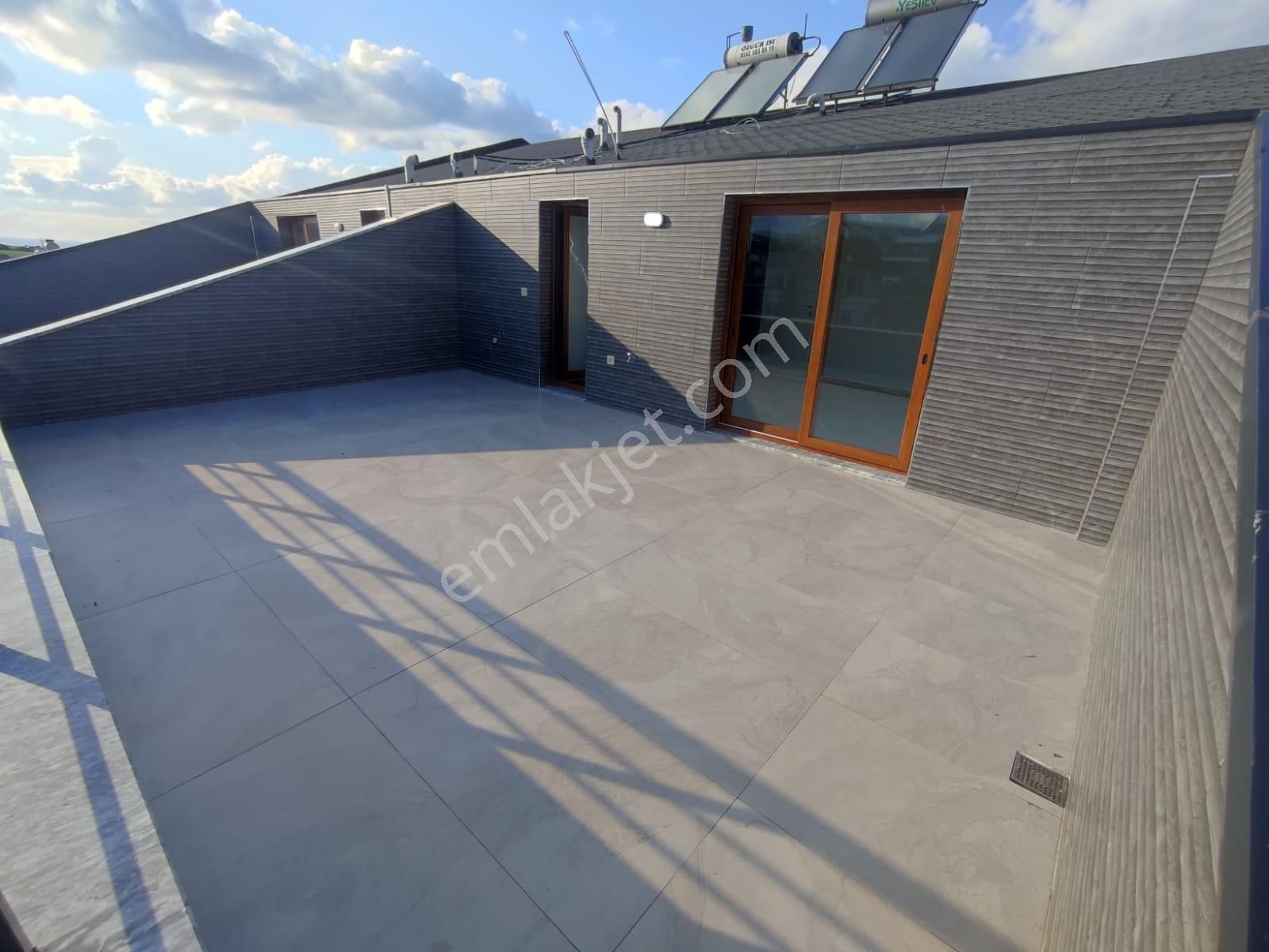 Hisar Mahallesinde Bitişik Nizam 5+1 Havuzlu Triplex Villa - Görsel 31