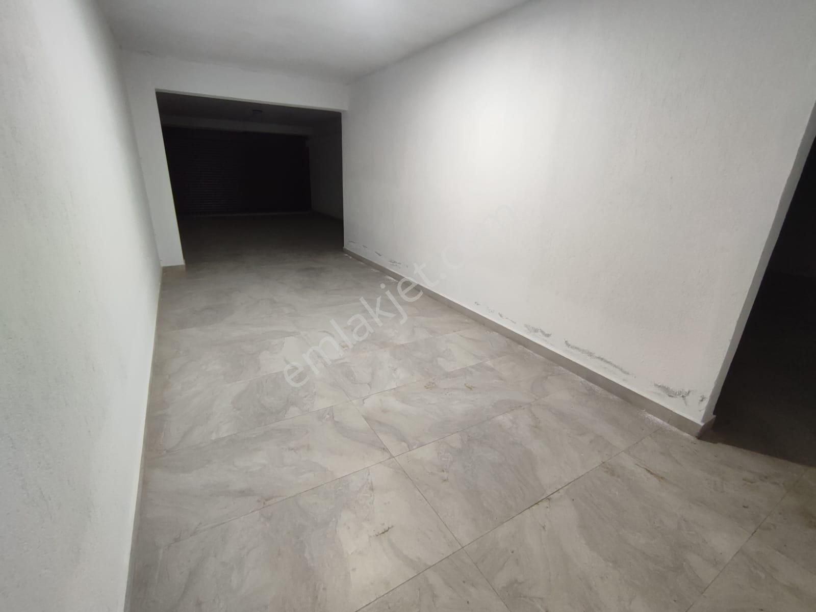 Hisar Mahallesinde Bitişik Nizam 5+1 Havuzlu Triplex Villa - Görsel 33