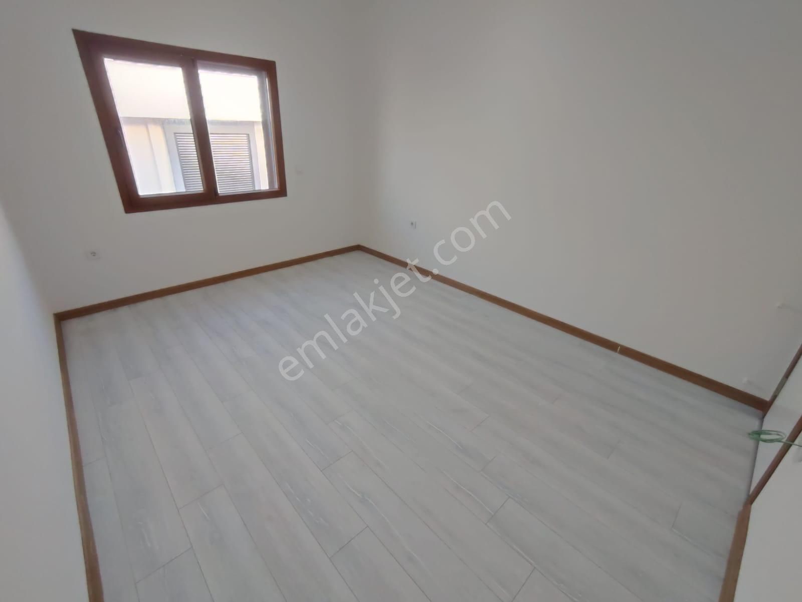 Hisar Mahallesinde Bitişik Nizam 5+1 Havuzlu Triplex Villa - Görsel 29