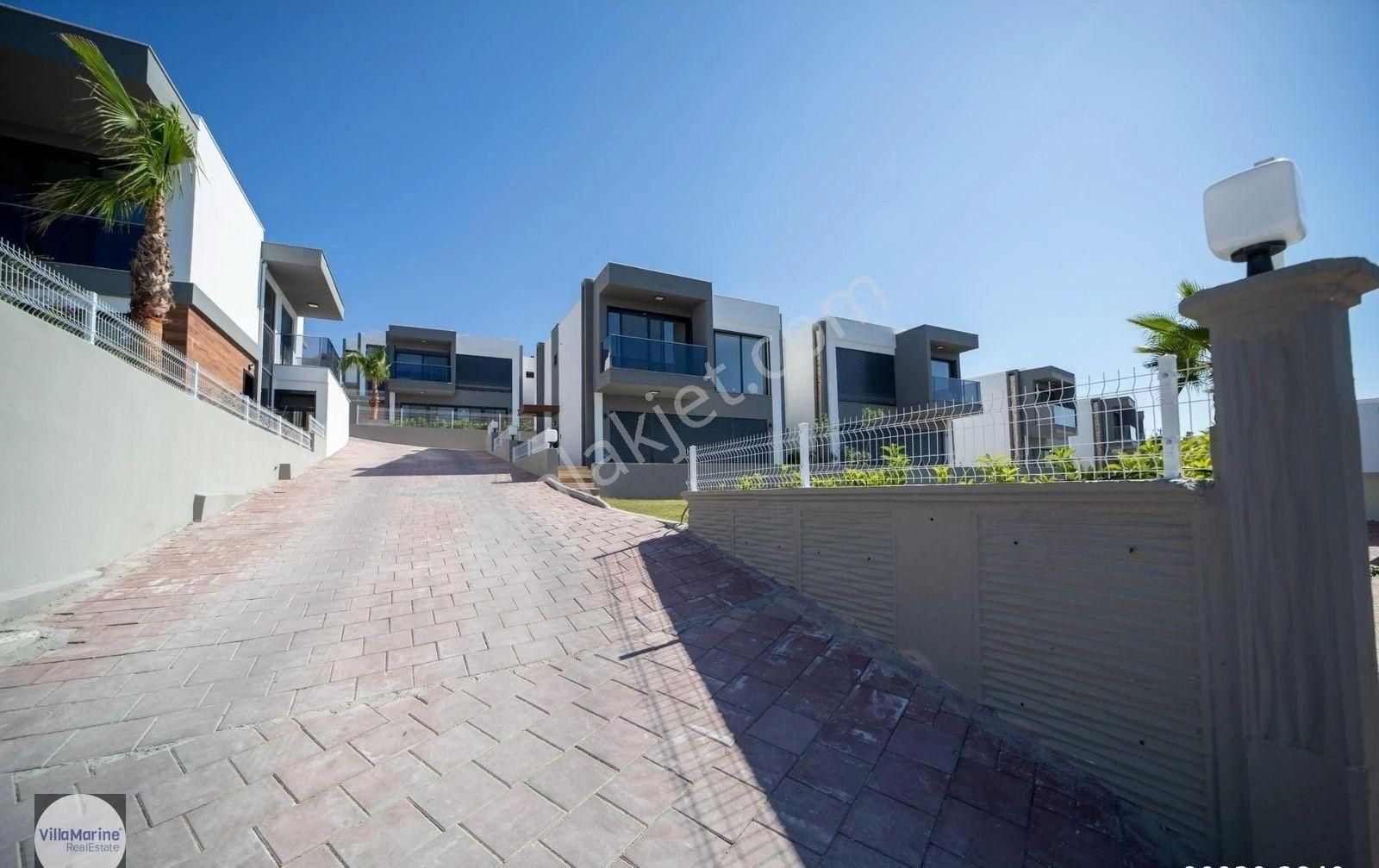 Karaova'da Sahile Yakın Sıfır 3+1 Villa - Görsel 2