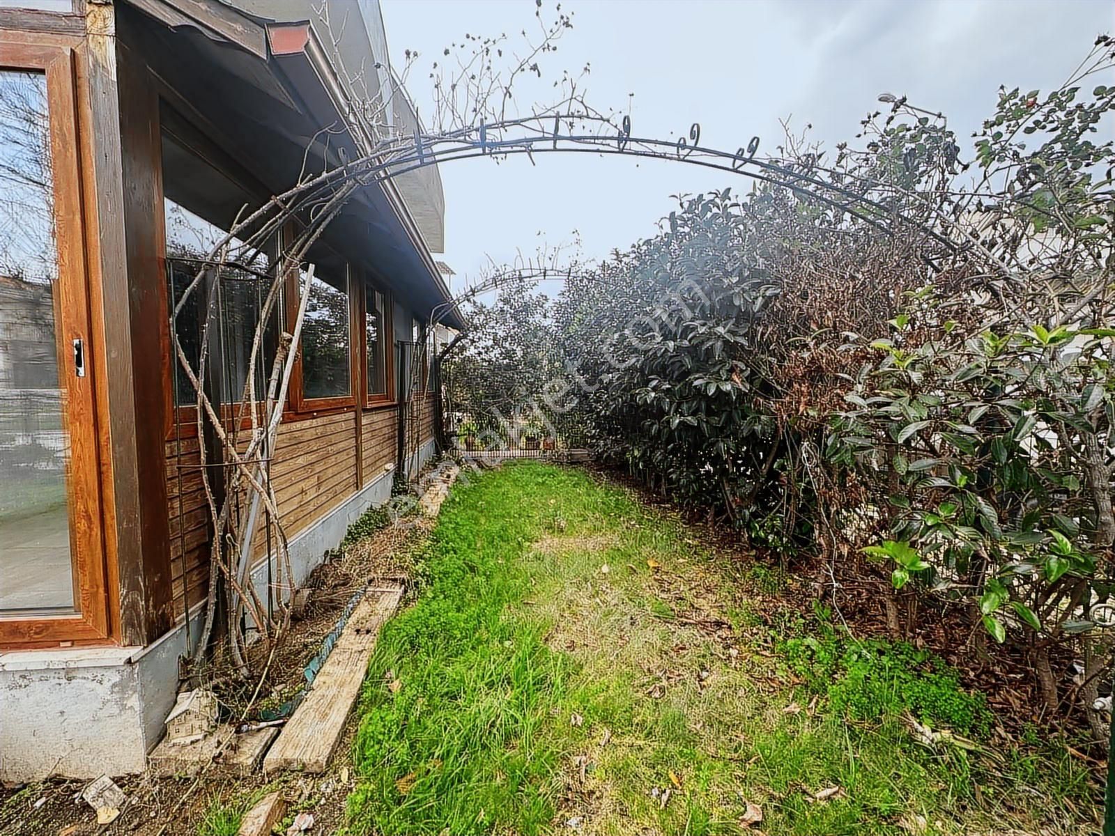 Urla Atatürk Mah Köşe Ve Mükemmel Konum Kiralık Villa - Görsel 18