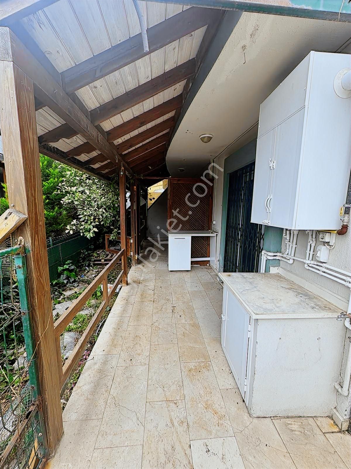 Urla Atatürk Mah Köşe Ve Mükemmel Konum Kiralık Villa - Görsel 16