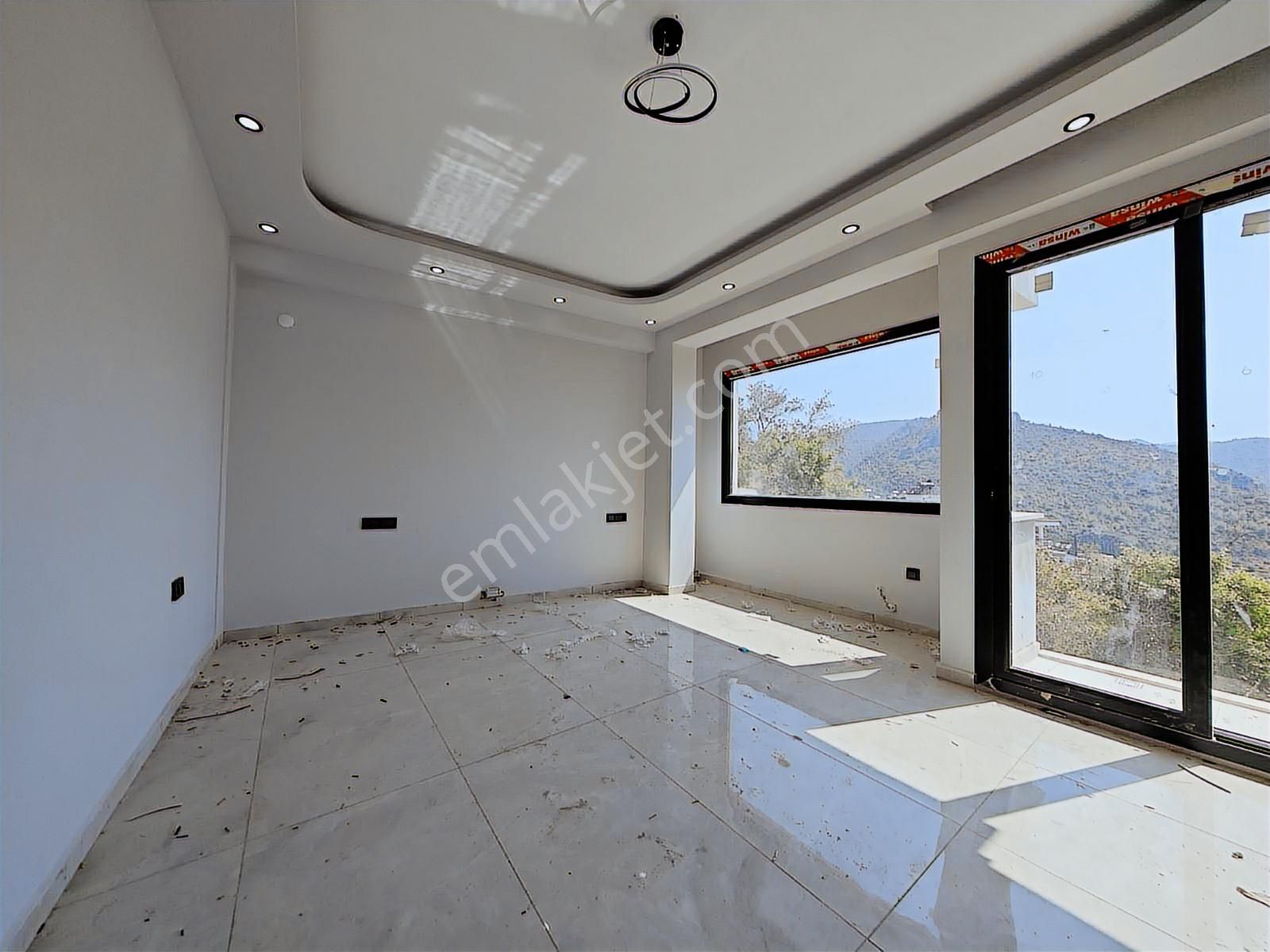 Deniz Ve Şehir Manzaralı Müstakil Ev - Görsel 5