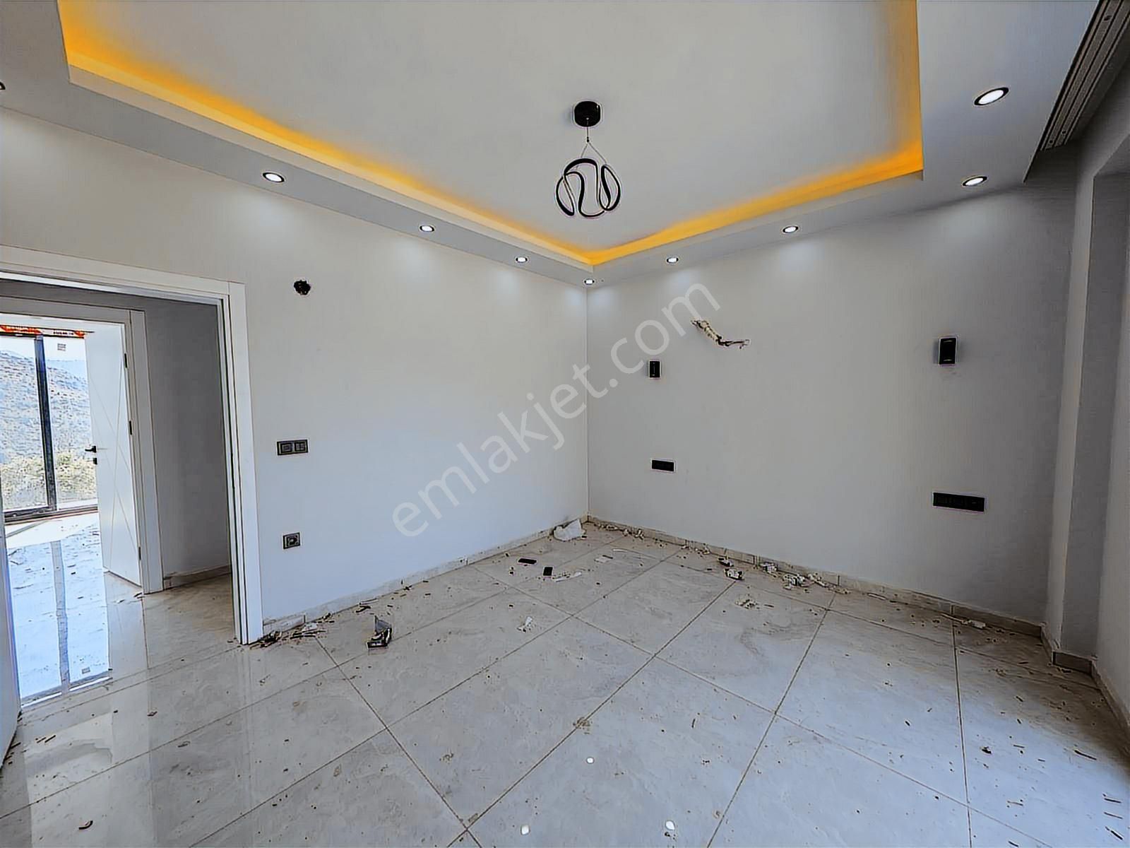 Deniz Ve Şehir Manzaralı Müstakil Ev - Görsel 2