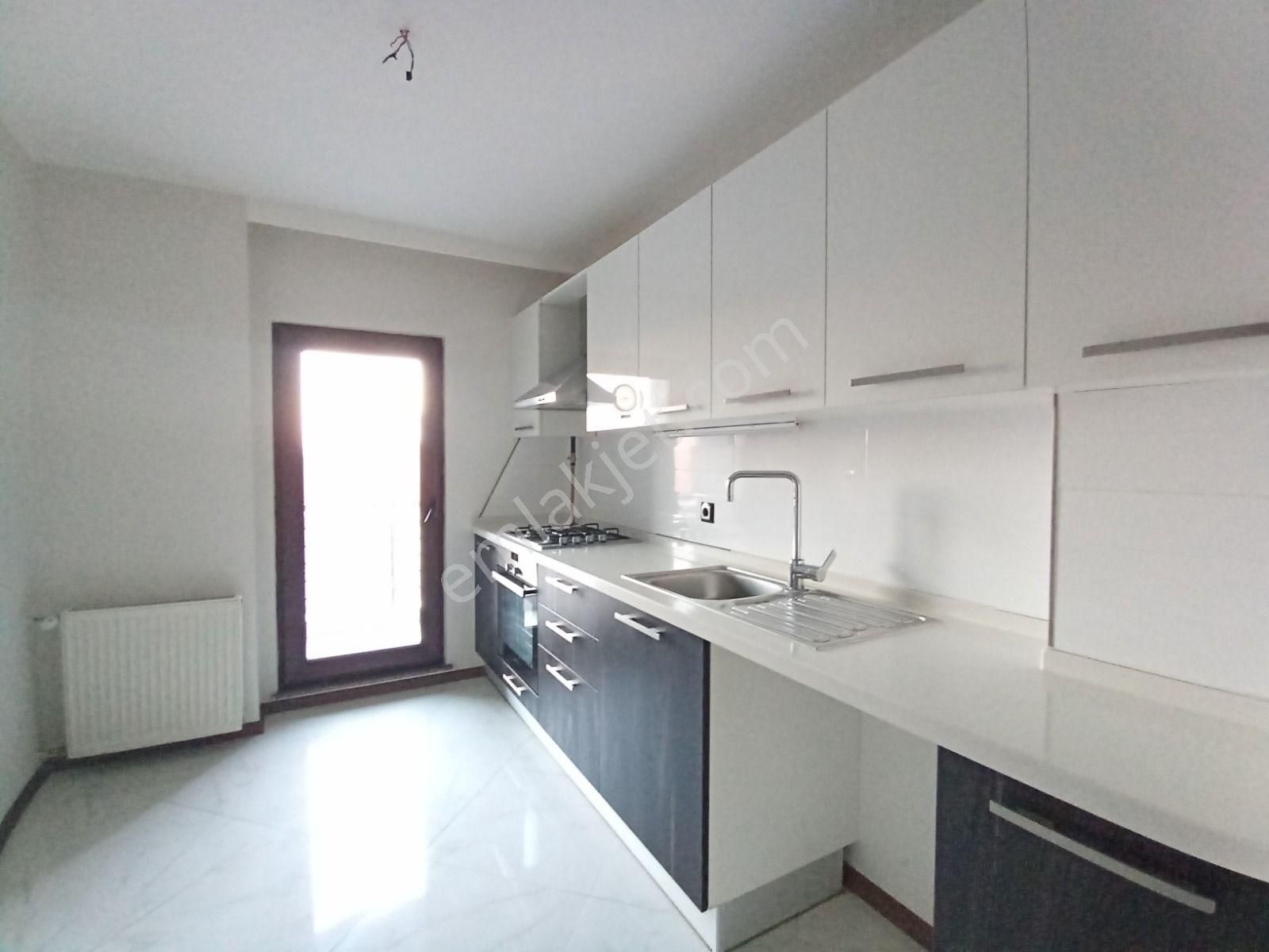 Çanakkale Merkez Troya Cad Üzerinde Site İçi Kiralık 2+1 Daire - Görsel 28